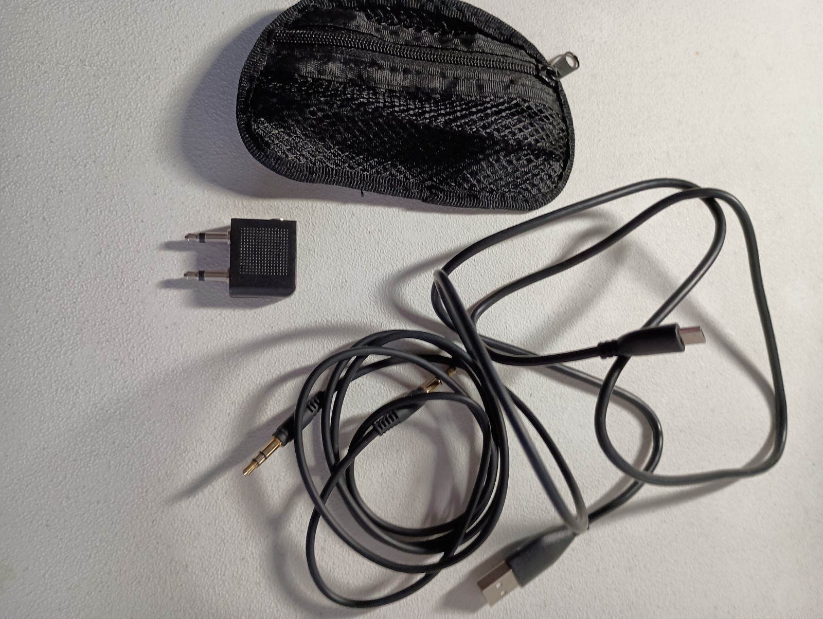 Old School Braun Over The Ear Headphones, Case and 2 Connectors