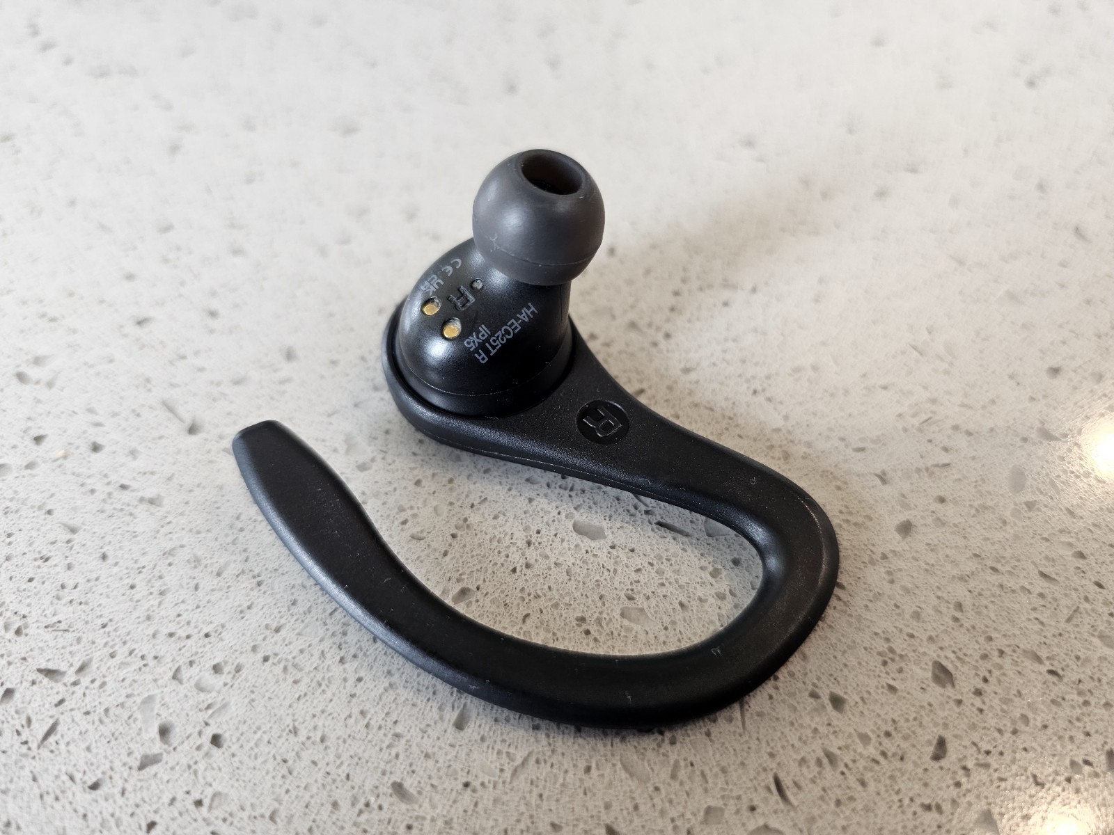 JVC Fitness Series True Wireless Bluetooth Earbud w/ Earhook, Black -HA-EC25T R