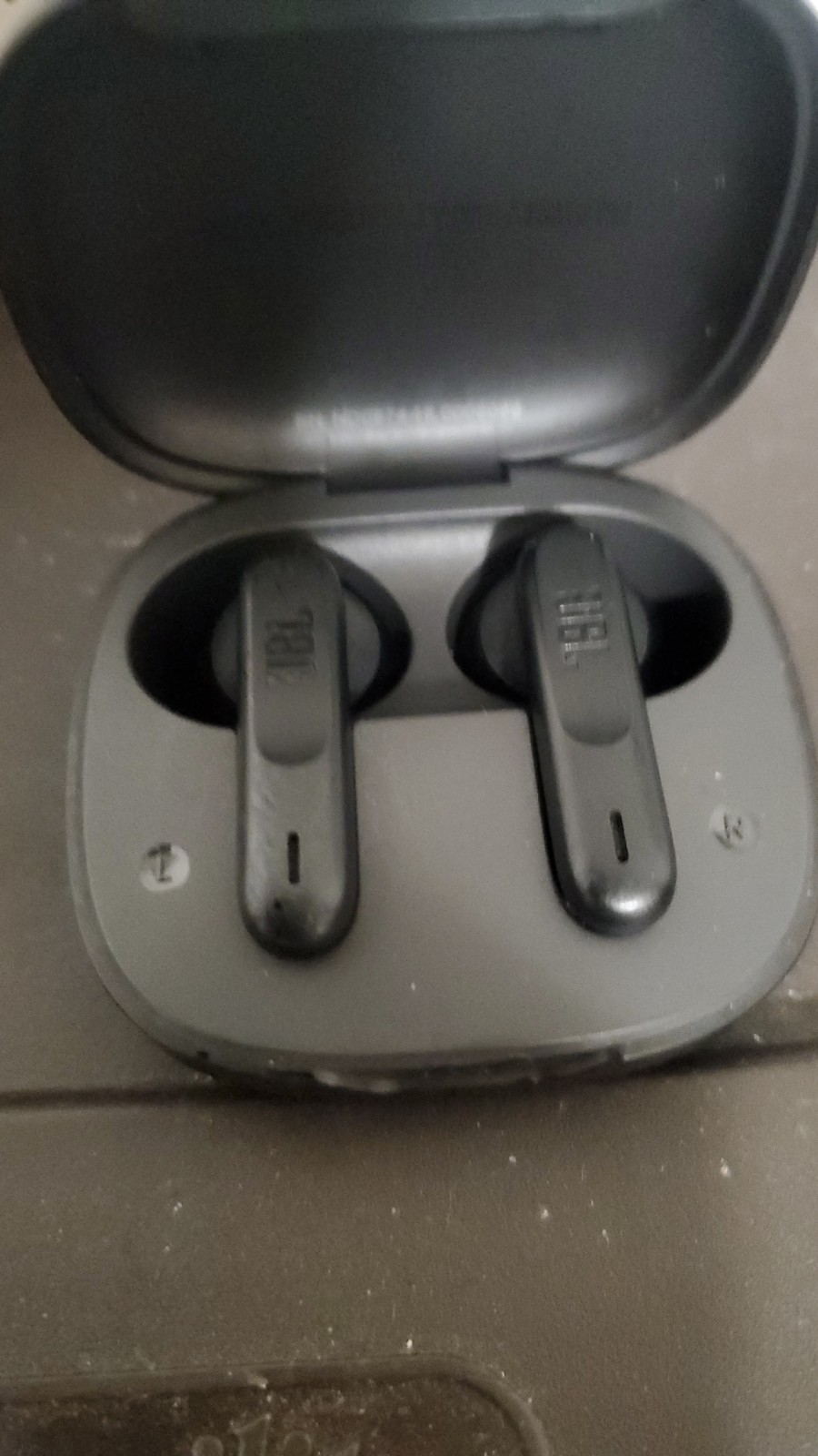 JBL True Wireless Bluetooth Earbuds Black In-Ear with Charging Case