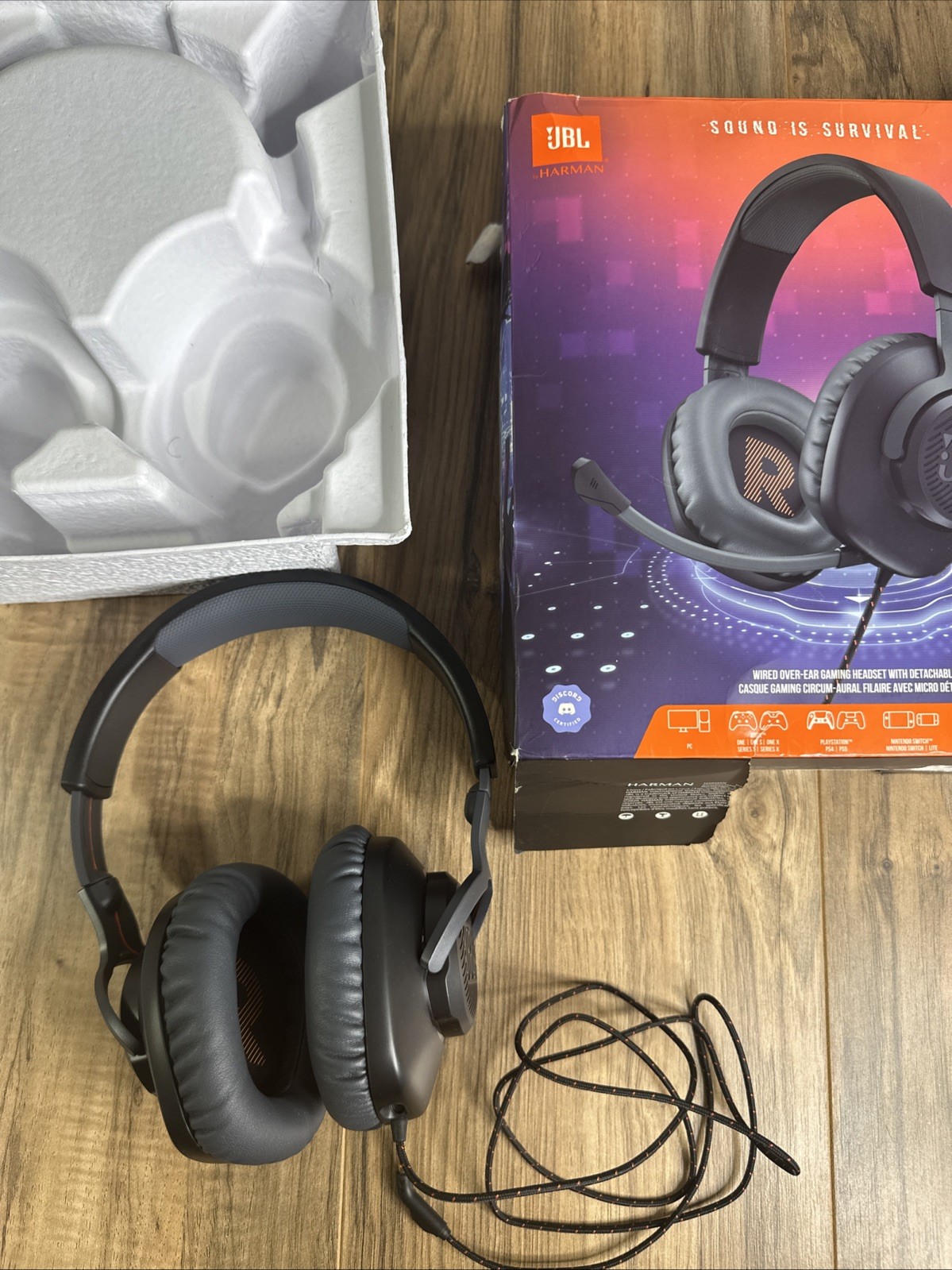 JBL Quantum 100 Wired Black Active Noise-Cancelling Over-Ear Gaming Headset