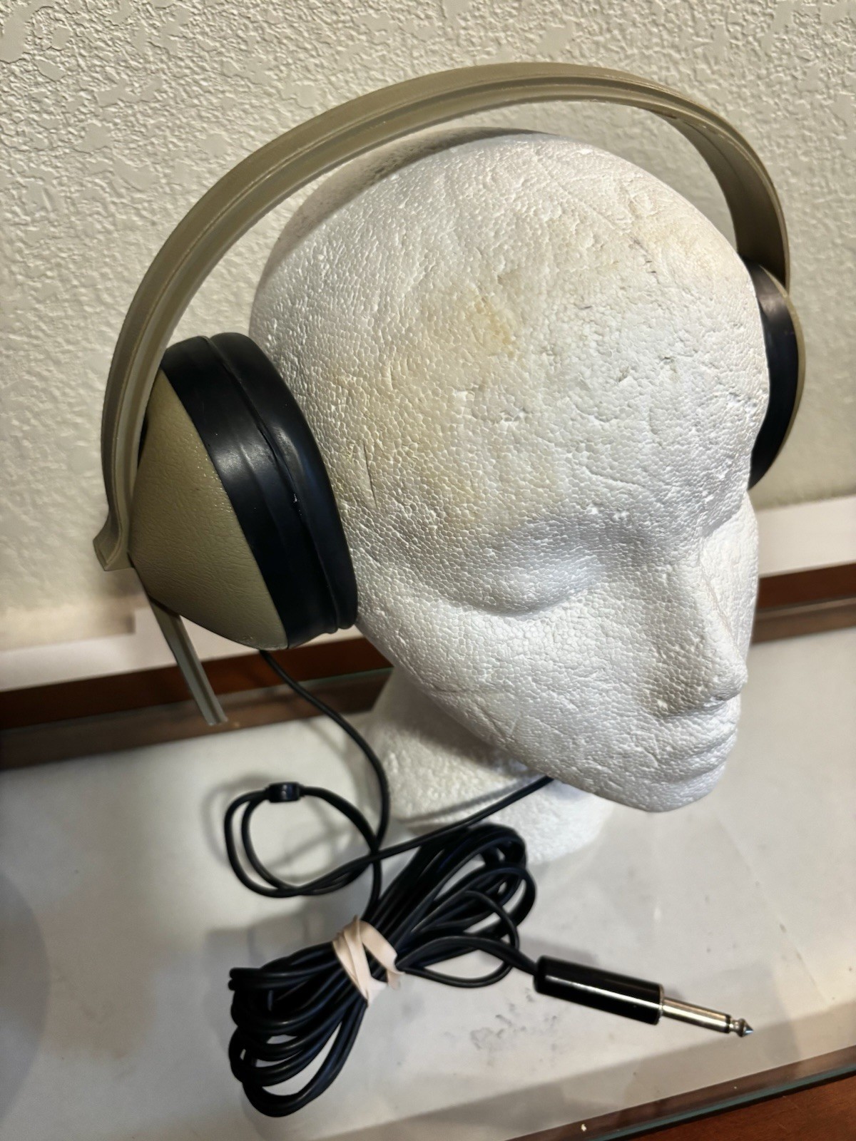 Retro Audio Koss K/7 Rhythm Beige 70’s Stereo phone Headphones Audio Equipment
