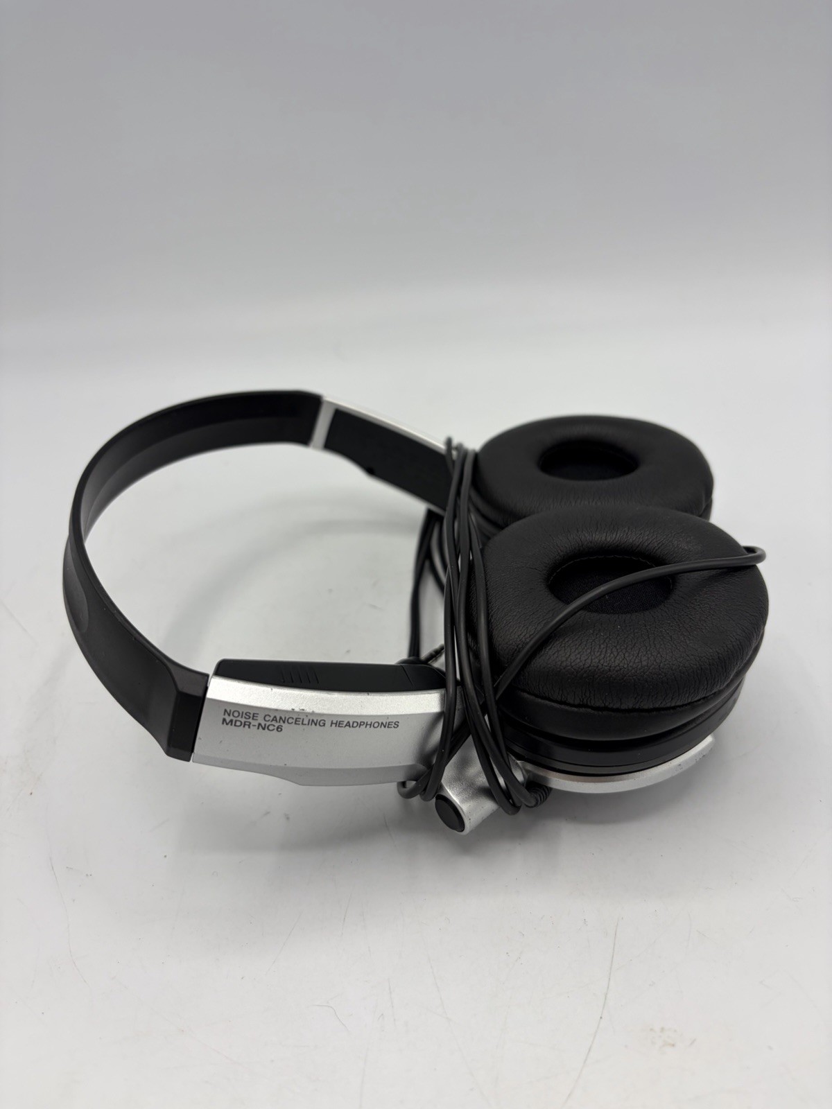 Sony Noise Canceling Headphones MDR-NC6