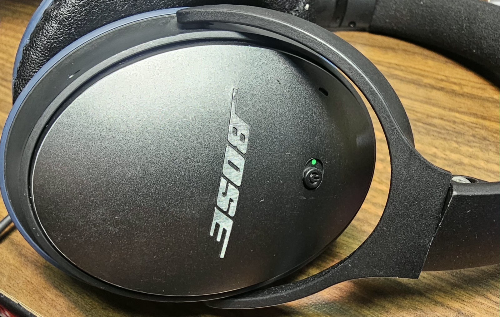 Bose QuietComfort 25 Noise Cancelling Wired Headphones Black – Read Description