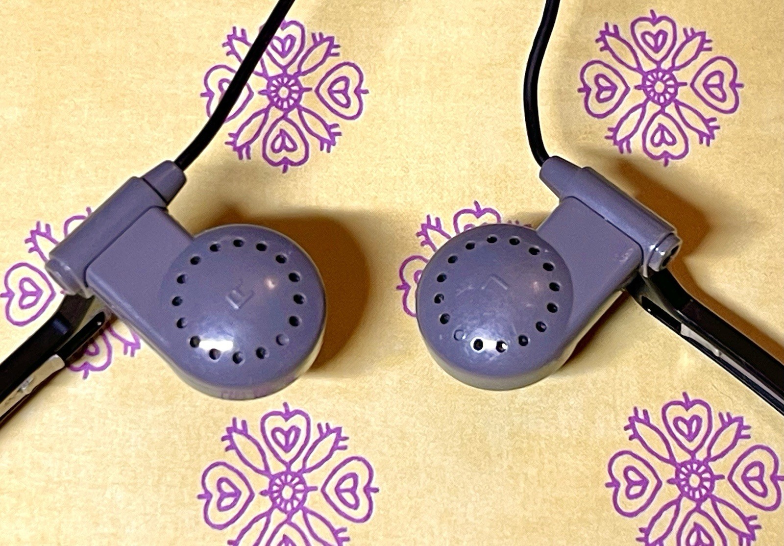 Vintage Sony MDR-A10 Folding In-Ear Wired Walkman [Discman] Headphones