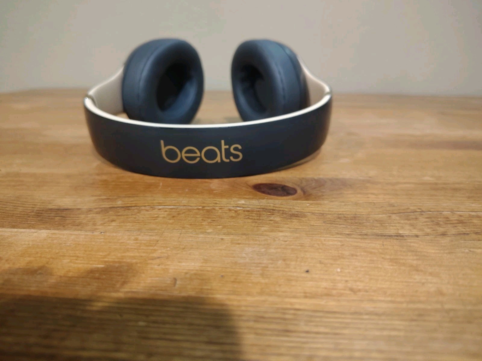 Beats Studio3 Wireless Over-Ear Headphones Matte Black Gold Pure ANC Bluetooth