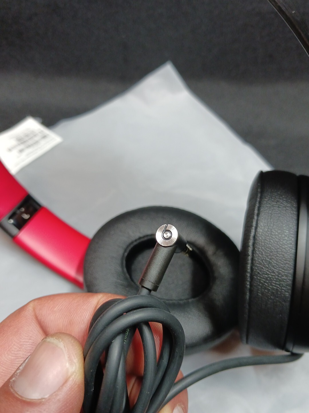 NEW! Beats by Dre Solo3 Wired Headphones Black and Red DEMO VERSION!!! READ!