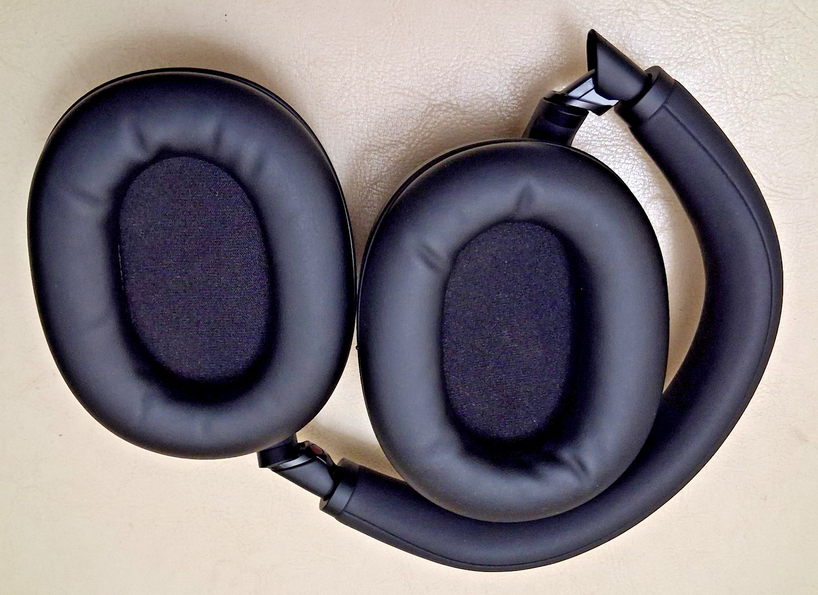 Sony WH-1000XM6 Wireless Noise Canceling Headphones Black – Used
