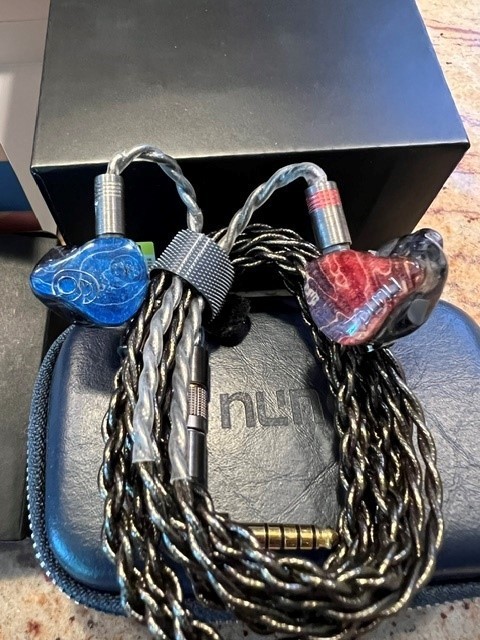 Dunu Studio SA6 ULTRA. IEM Rare 300 Made. w/Hulk Pro Jr. Cable