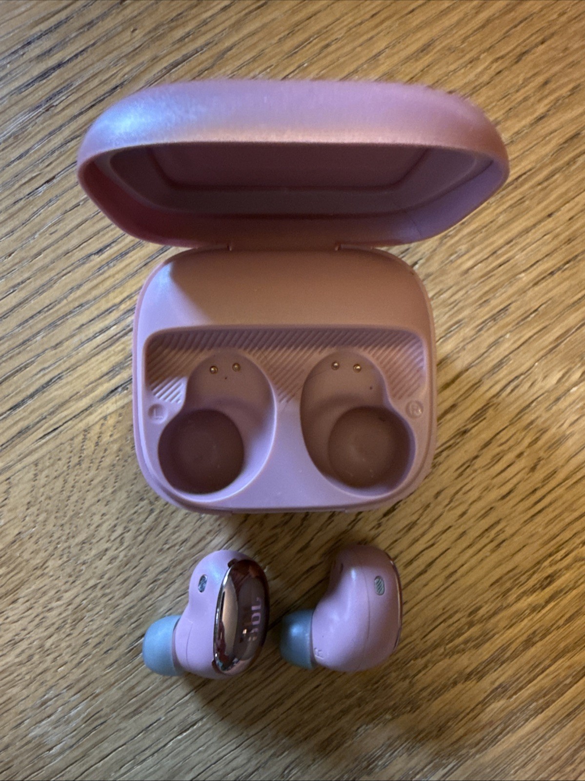 JBL Live Free 2 TWS Earbuds – Noise Cancelling, Bluetooth, Great Sound!