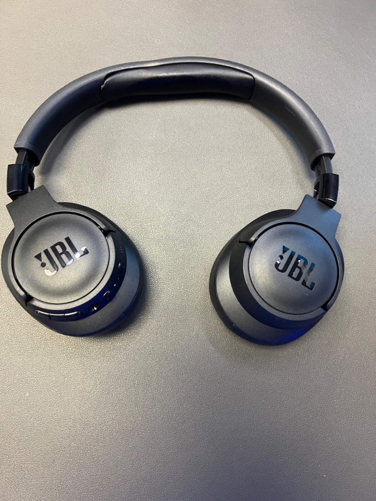 JBL Tune 770NC – Adaptive Noise Cancelling Smart Ambient Over-BENT-READ