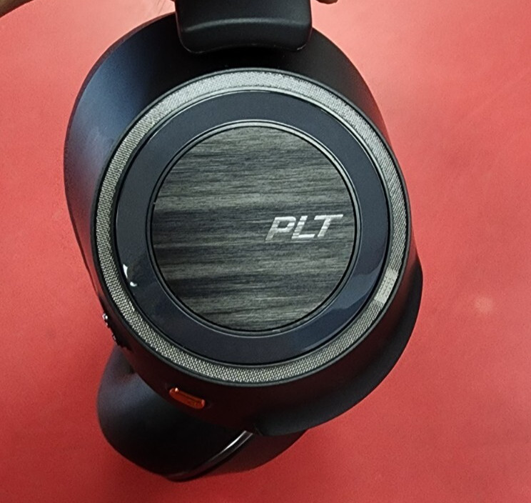 Plantronics Voyager 8200 UC B8200 Bluetooth Wireless Headphones No Dongle / USB