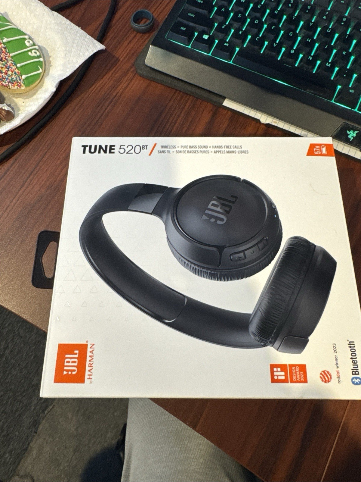 JBL Tune 520BT Bluetooth Wireless On-Ear Headphones – Black