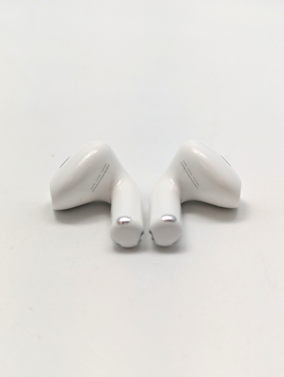 Apple AirPods 4 with Active Noise Cancelling MXP93LL/A | A3055 A3056 A3059