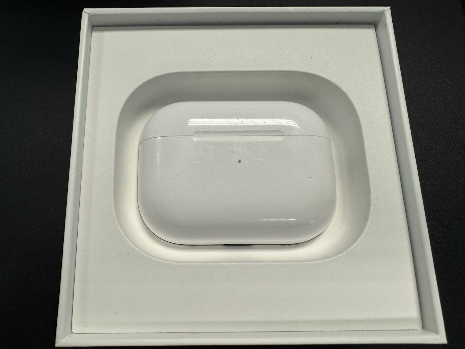 Apple AirPods Pro 2 White In-Ear Bluetooth Earbuds Active Noise Canceling w/box