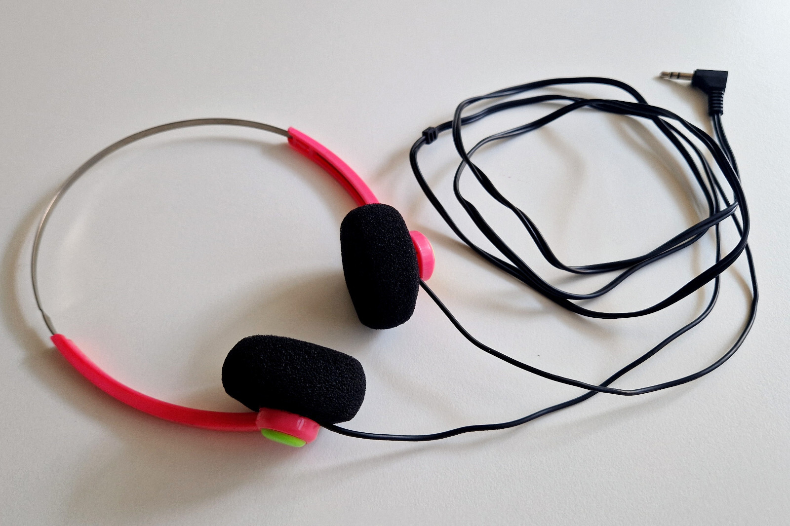 Vintage 1980s headphones -Barbie model