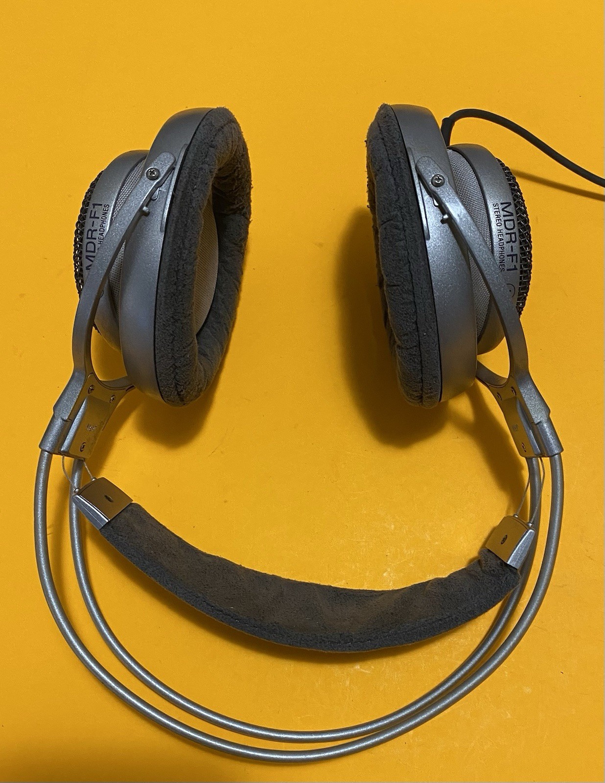 SONY MDR-F1 Headband Headphones Wired Silver Working MADE IN JAPAN