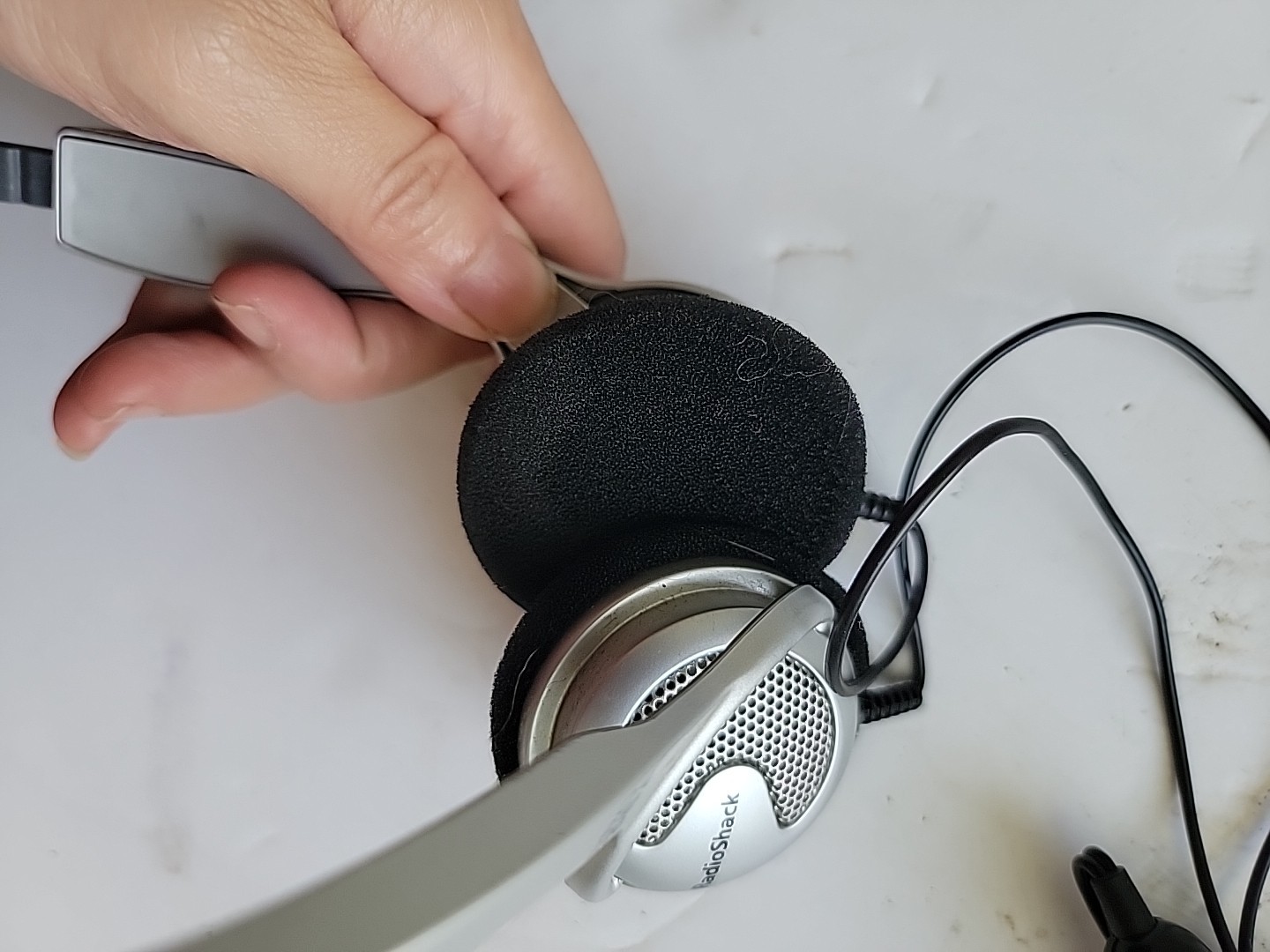 Radio Shack Pro 35A Titanium Stereo Headphones Black Gray Silver Tested EUC