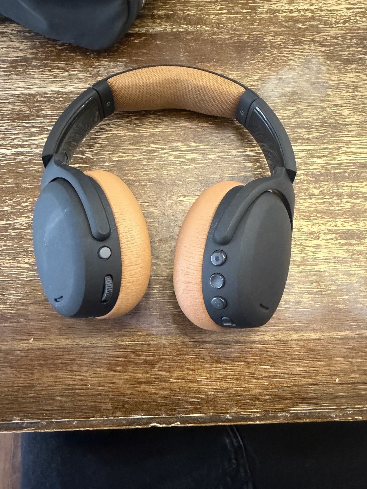 Skullcandy Crusher ANC Wireless Bluetooth Over-Ear Headphones Black/Brown Pouch
