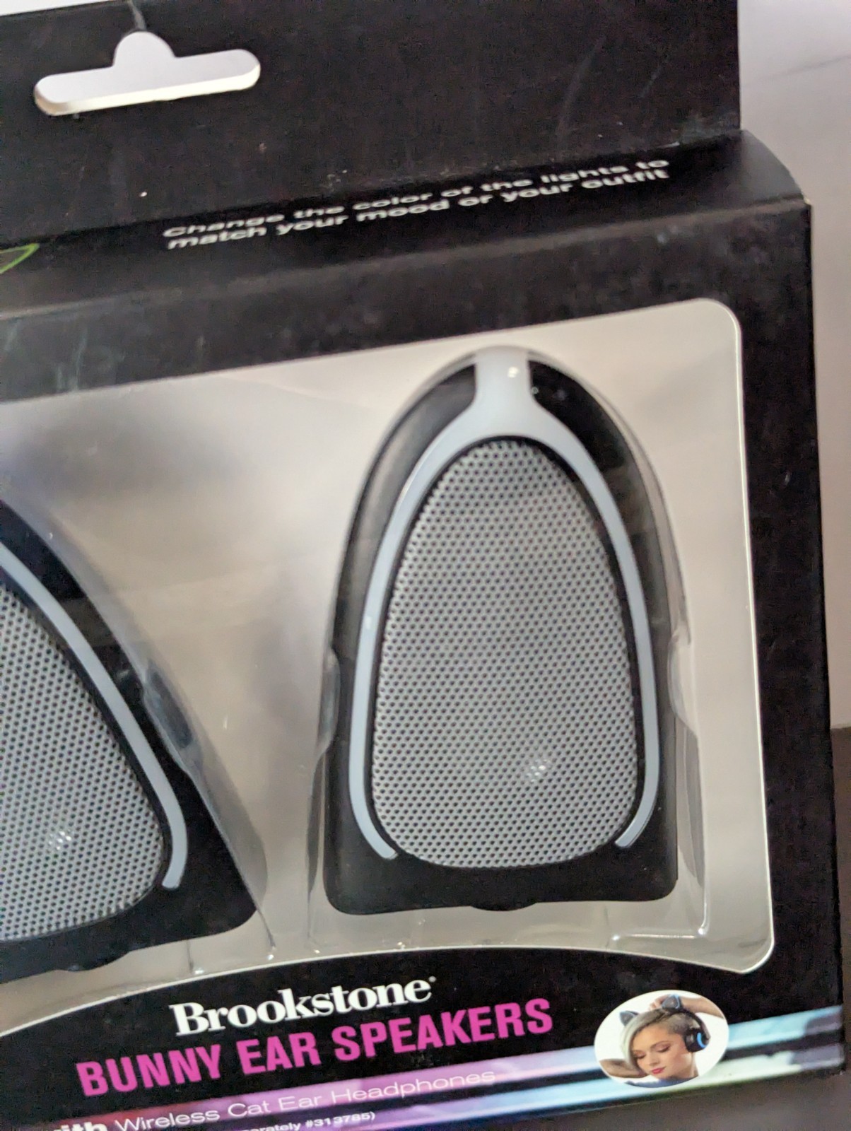 Brookstone Bunny Ear Speakers Color Changing Lights Removable Twist Rare HTF