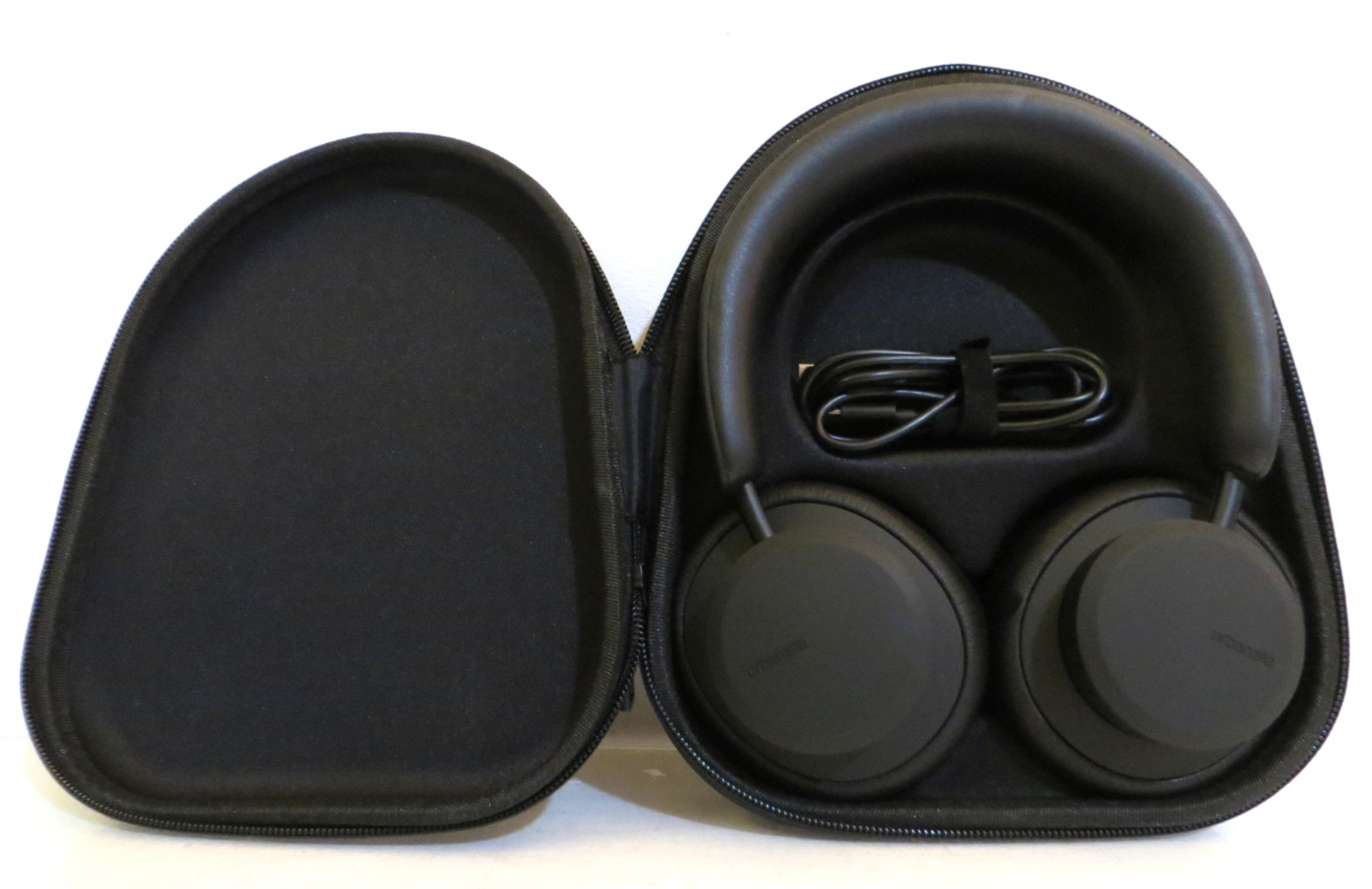 Urbanista Wireless Over Ear Bluetooth Headphones – Midnight Black