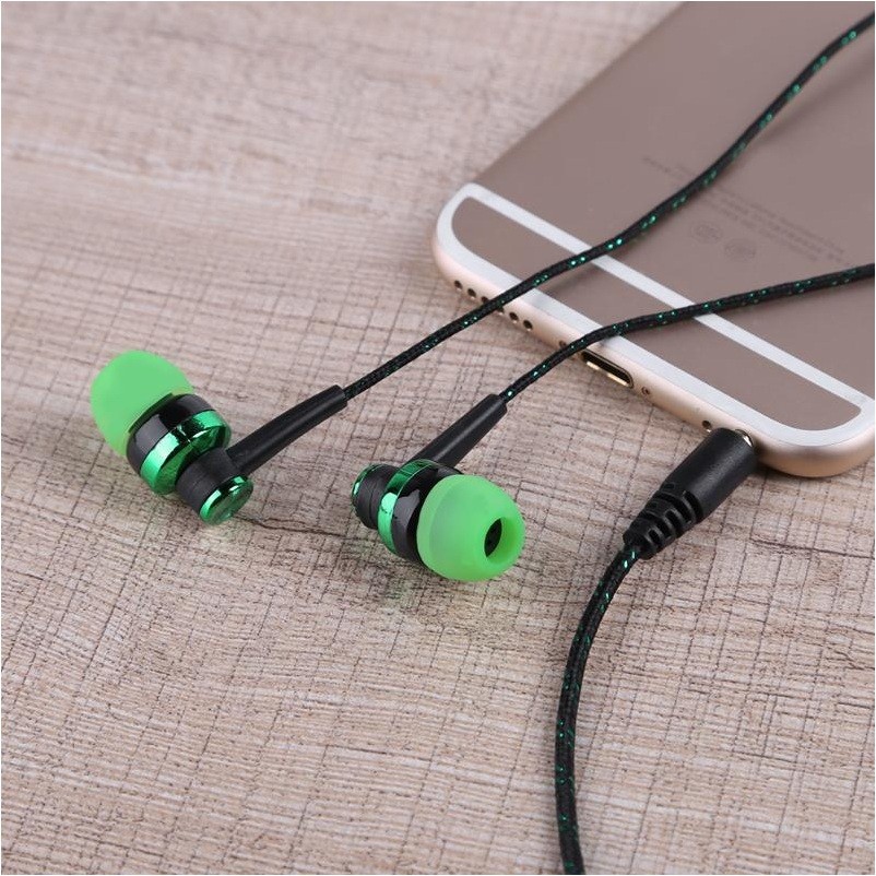 Corded Earbuds Tangle-Free Braided Cable Wire Extra Bass Silicone Tips Mic