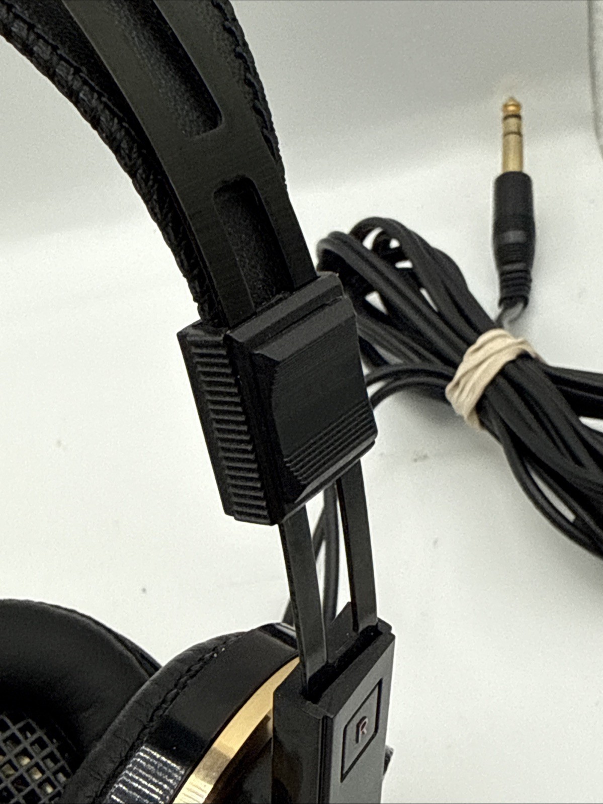 Vintage HE+ HE 325 Over The Ear Dynamic Stereo Headphones 1980’s