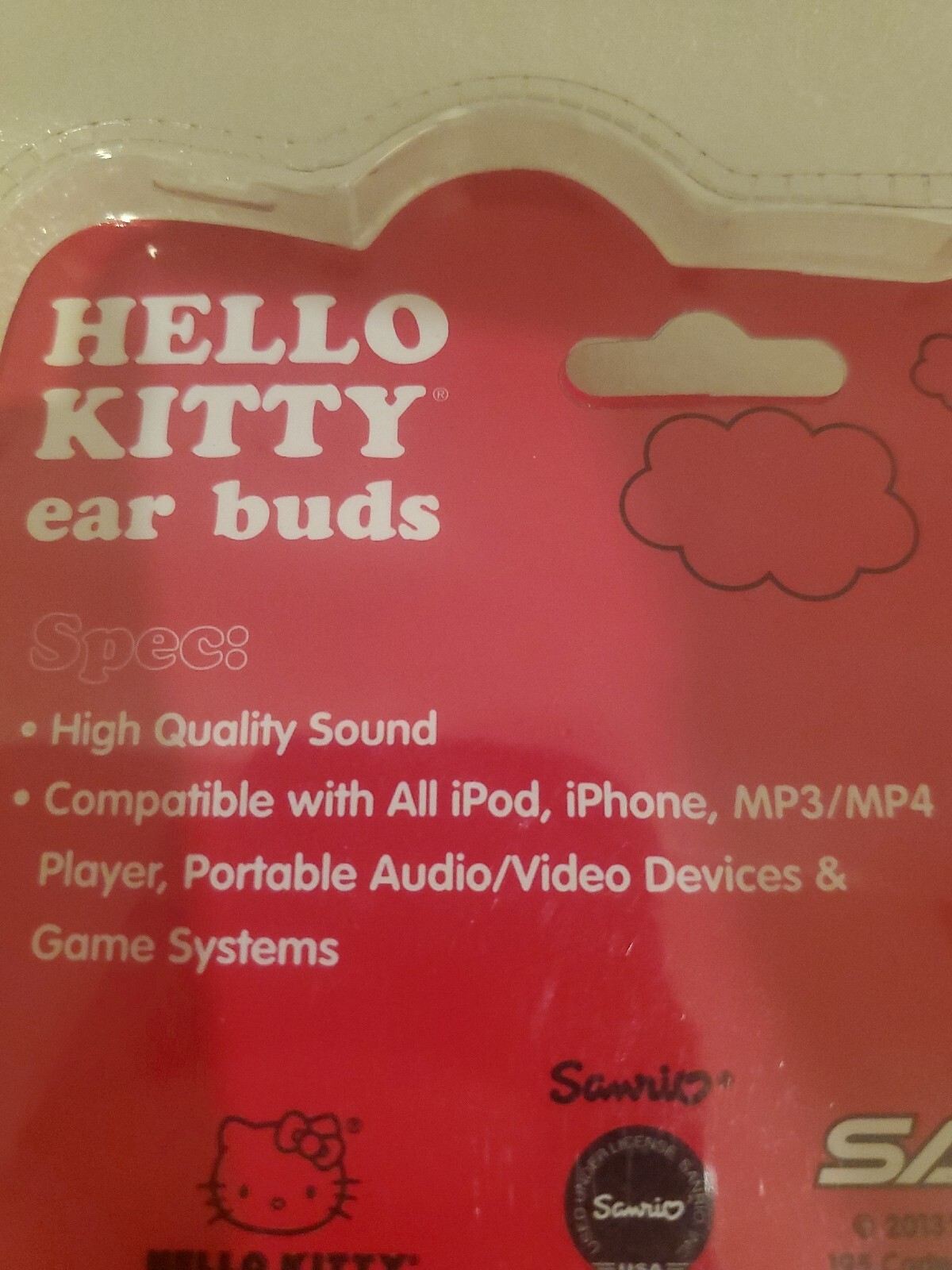 Hello Kitty Ear Buds Headphones Sanrio Sakar 2013, Wired/Corded.3.5mm Plug.