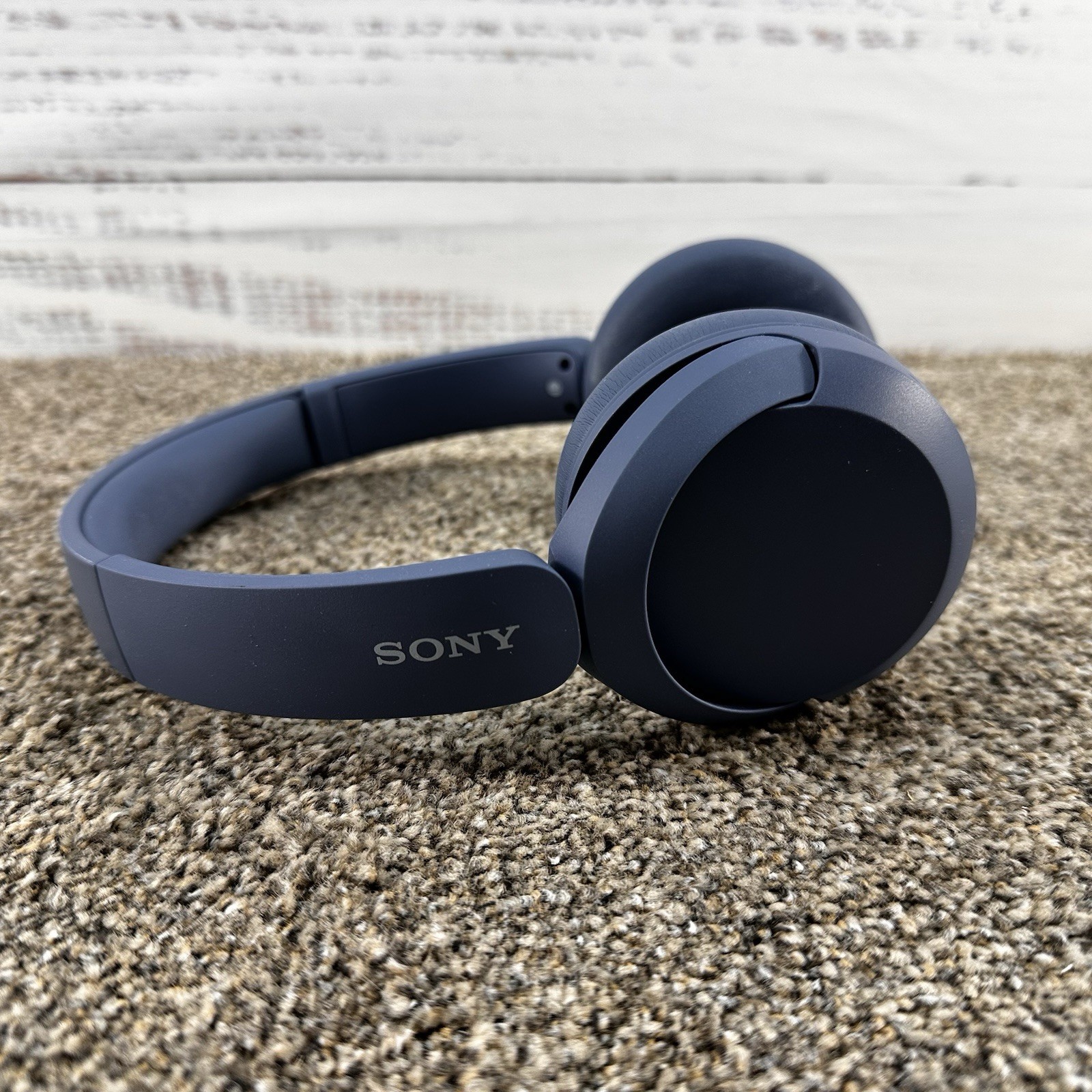 Sony WH-CH520 Wireless Bluetooth On-Ear Headphones with Microphone Blue