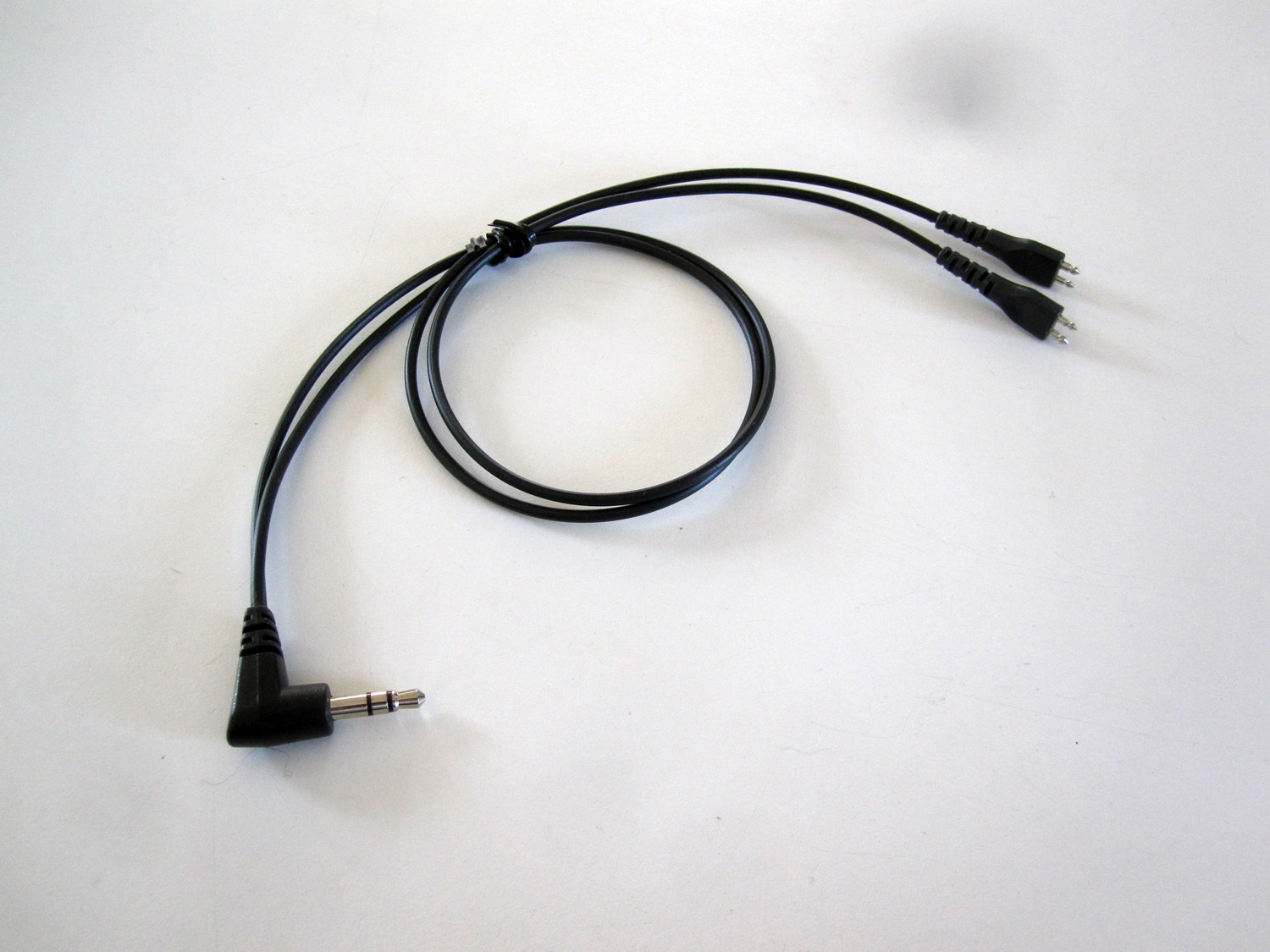 Sennheiser HZL 32-6 Y adaptor cable for DAI (Direct audio input) 01678 3.5mm