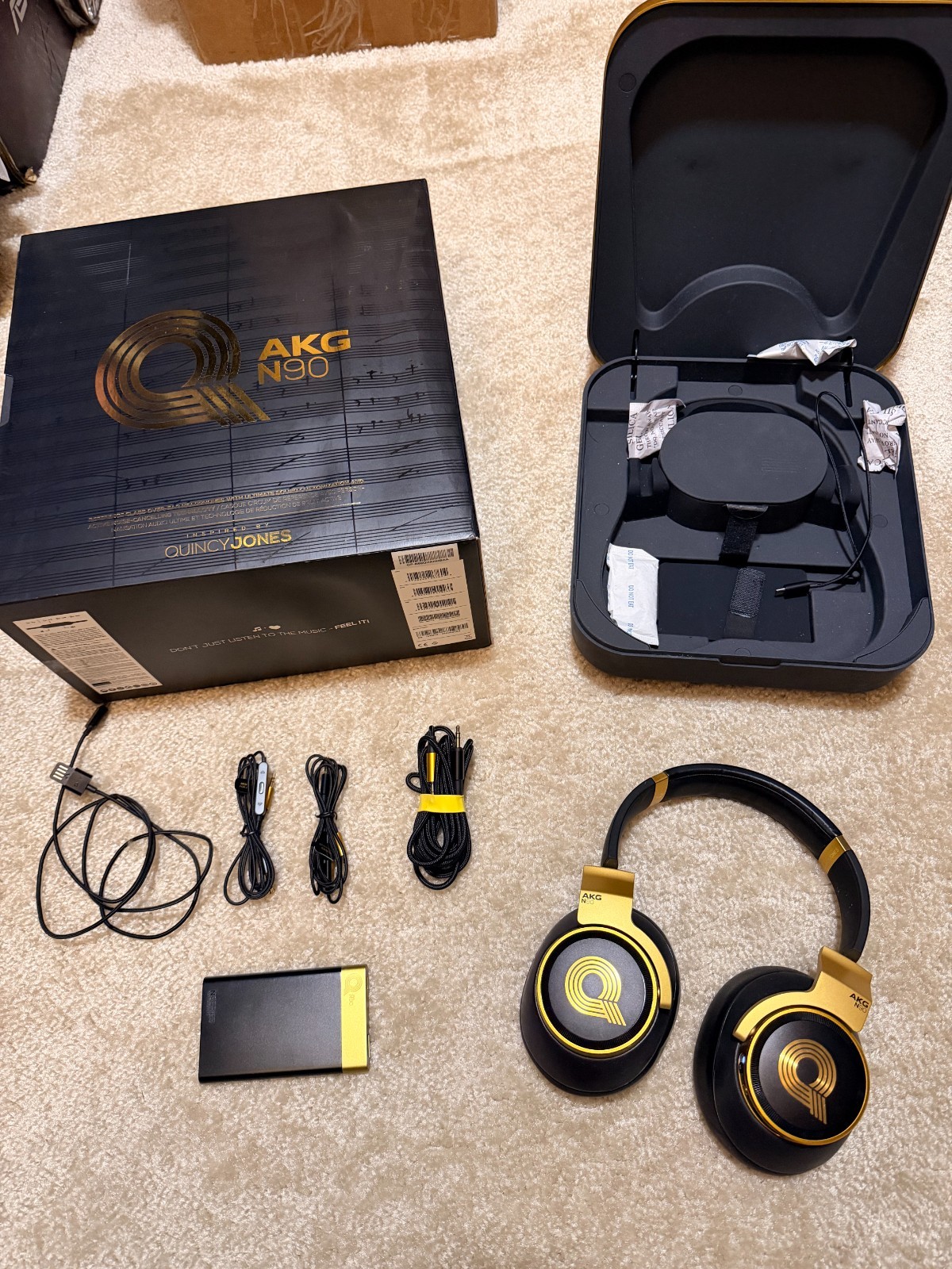 AKG N90Q Quincy Jones Flagship Headphones Complete Accessories Fully Functional