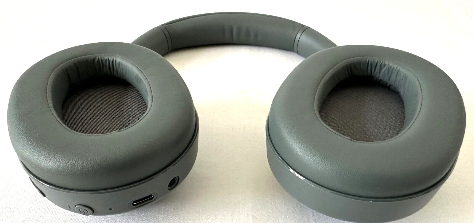 Sony ULT WEAR 900N Wireless Noise Canceling Bluetooth Headphones Forest Gray 1