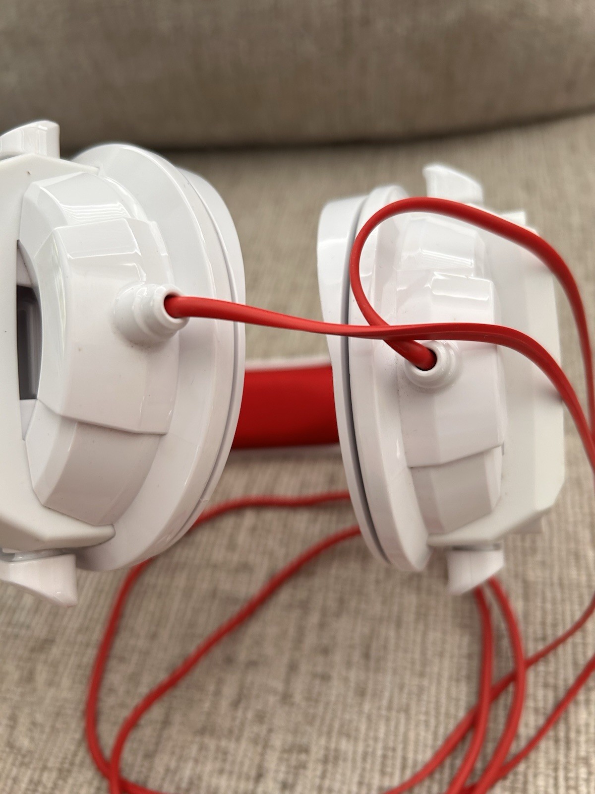 JVC XX Xtreme Xplosives Bass Over Ear Wired Headphones White Red*See Description