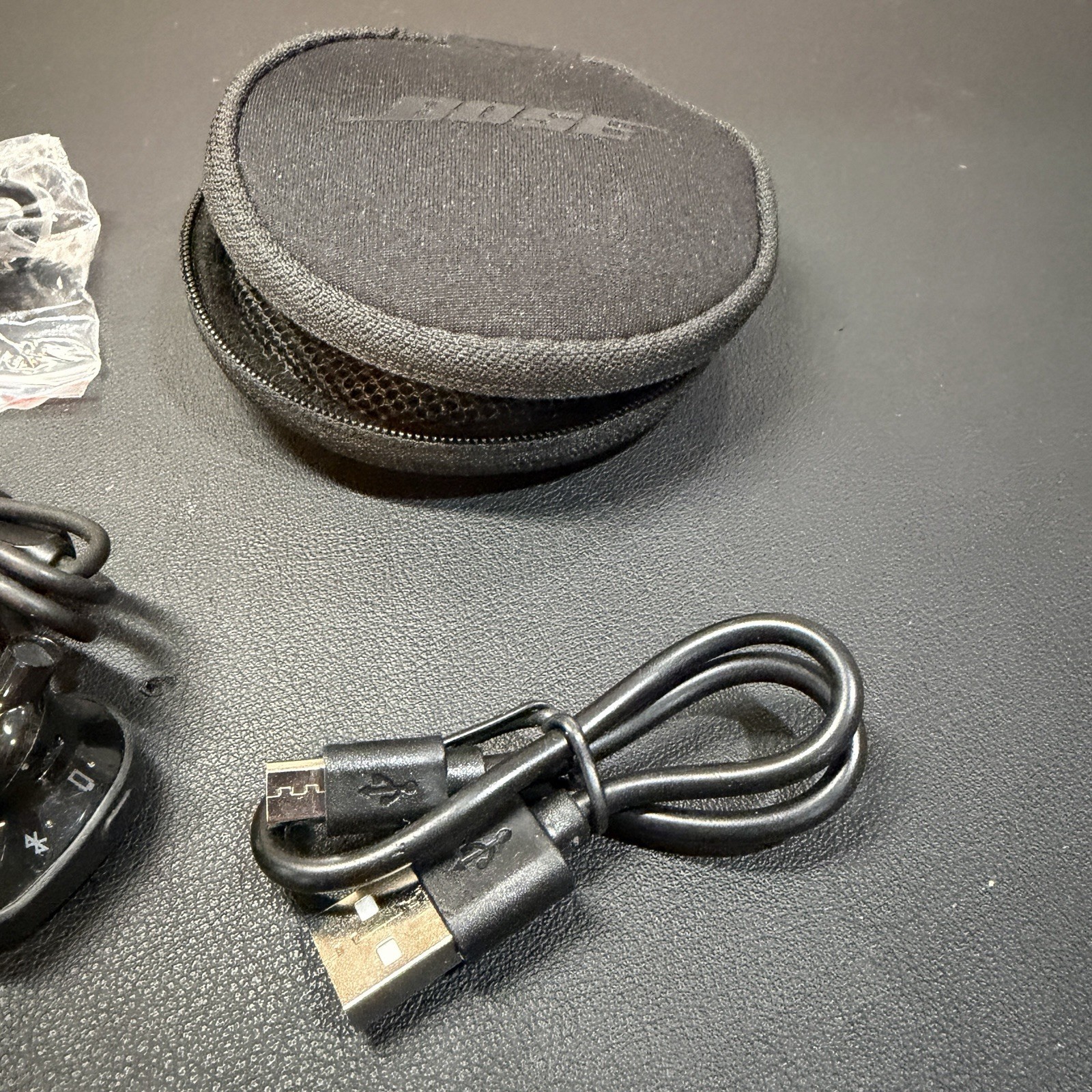 Bose SoundSport In-Ear Headphones Wireless Bluetooth Neckband Earbuds Black OEM
