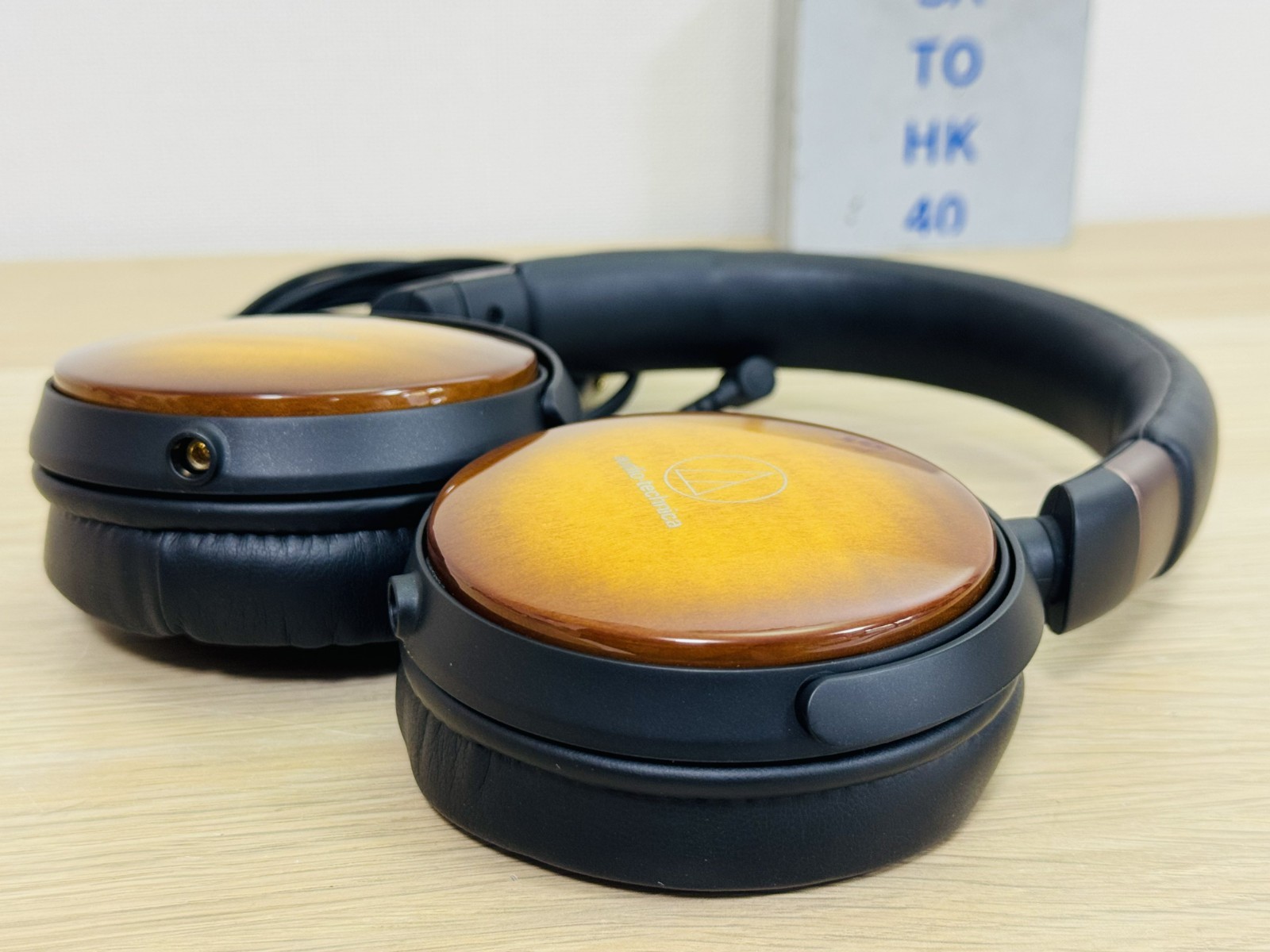 Audio-Technica ATH-WP900 Wooden Headphones 3.5mm 4.4mm Balanced A2DC Cables