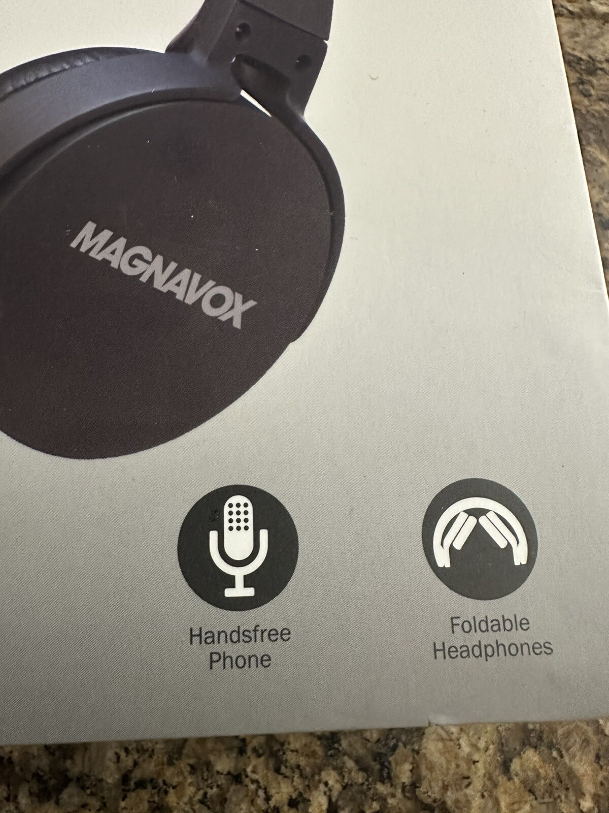 Magnavox MHP5026m Blend Folding Studio Headphones w/Microphone | Black | New