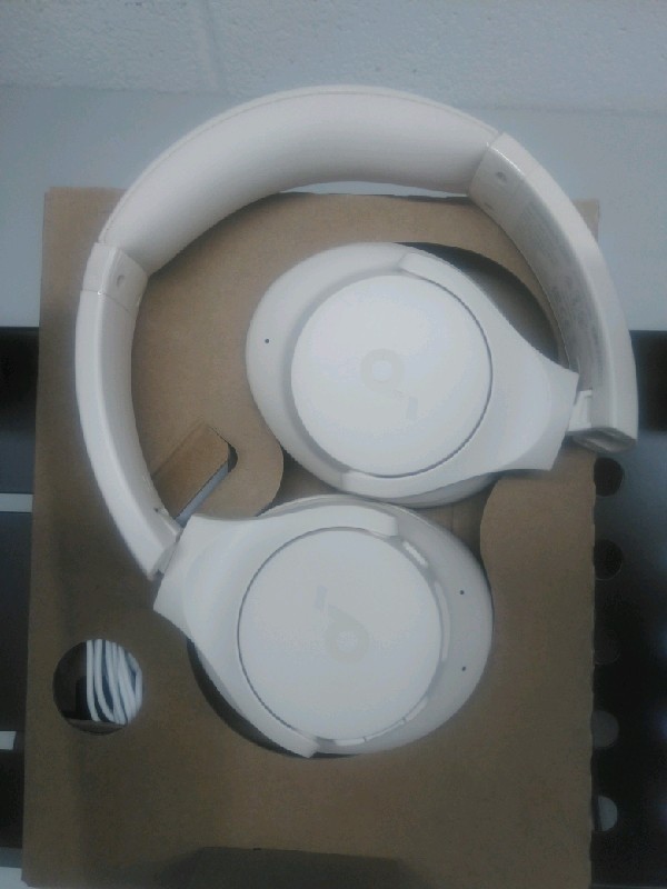 Soundcore by Anker Q20i Hybrid Active Noise Cancelling Headphones Over-Ear White
