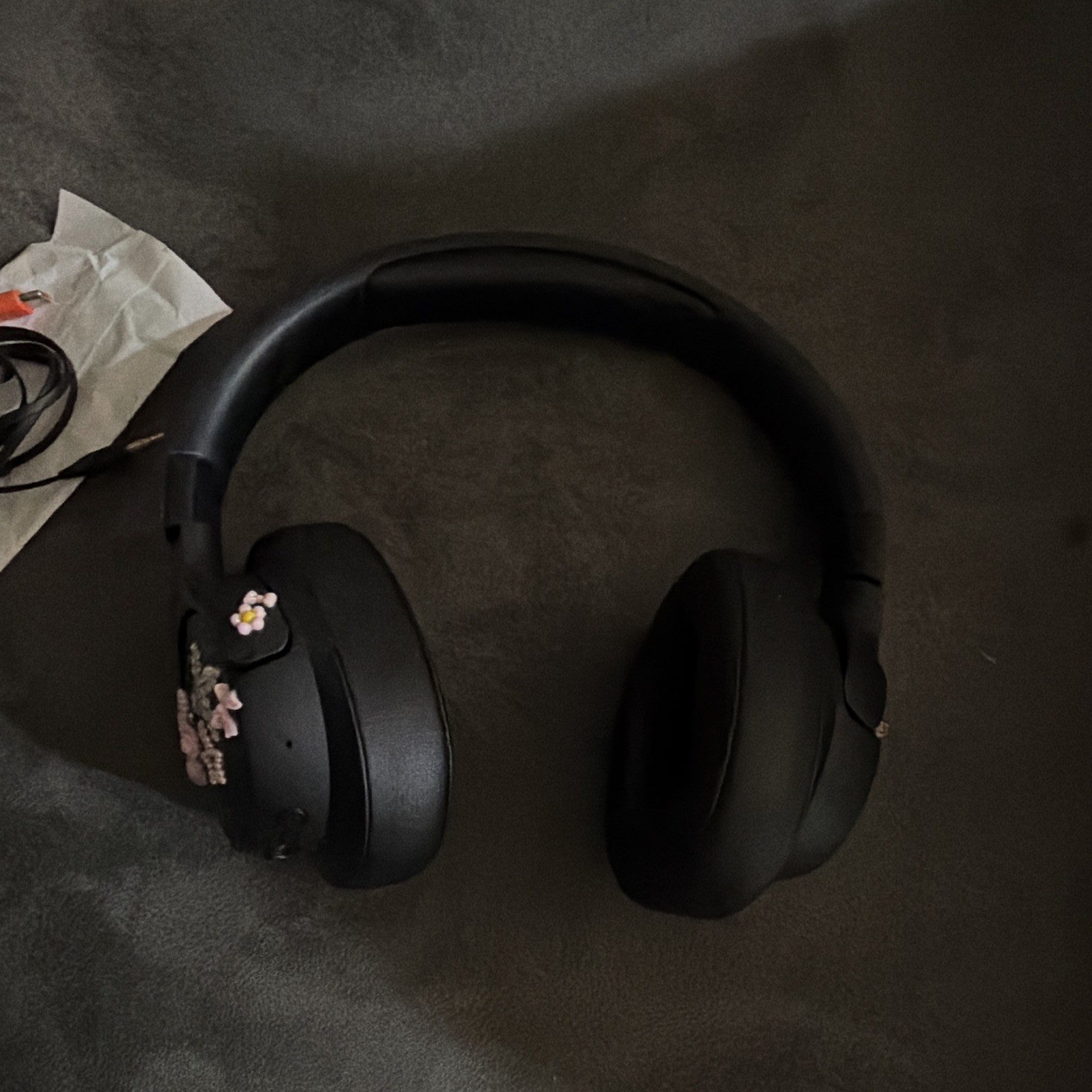 JBL TUNE 750BTNC Bluetooth Wireless Over-Ear Headphones. Decorated.