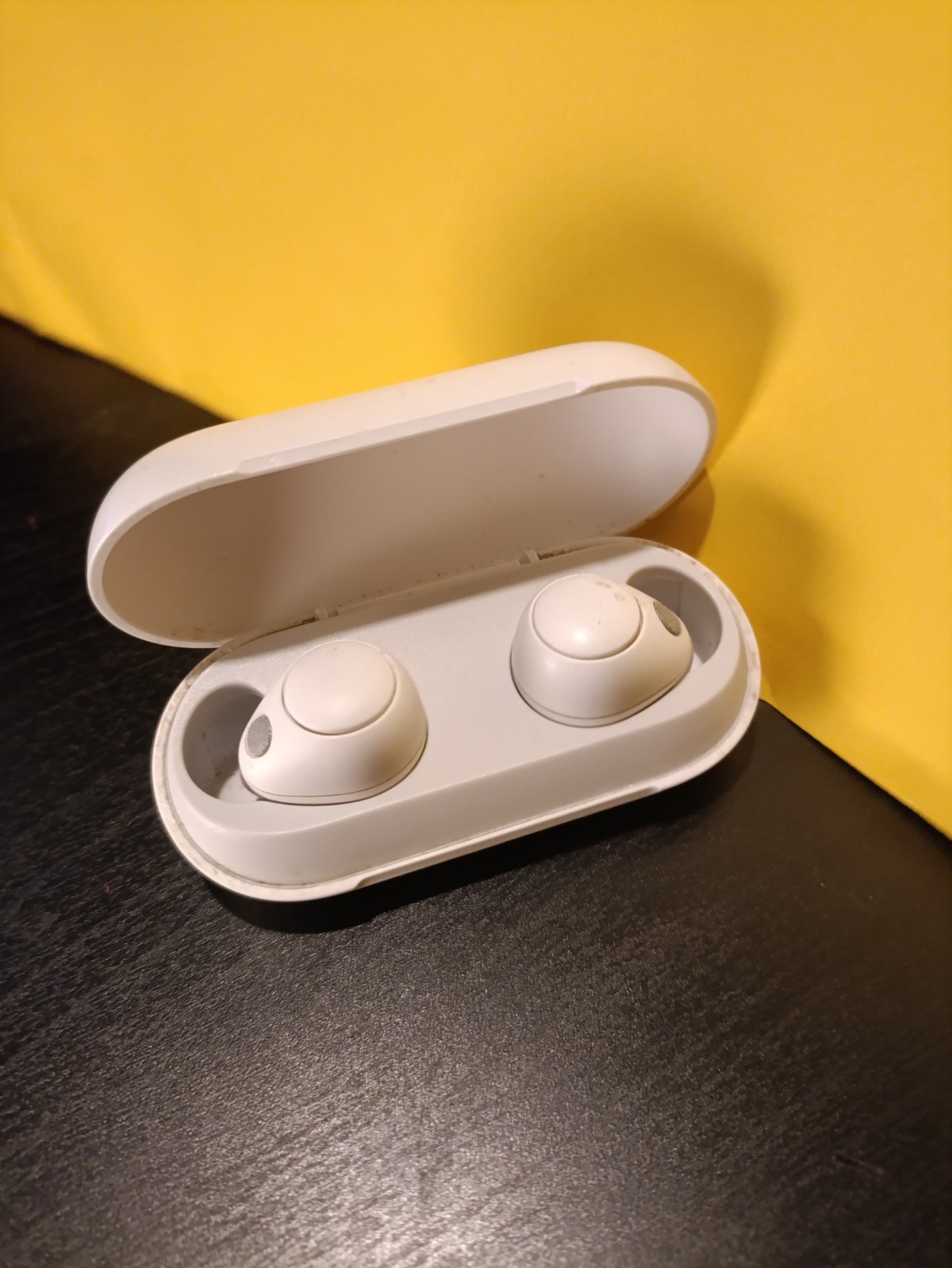 Lot of 4 Sony WF-C500 / WF-C700N Wireless Earbuds w/ Charging Cases – Read Descr