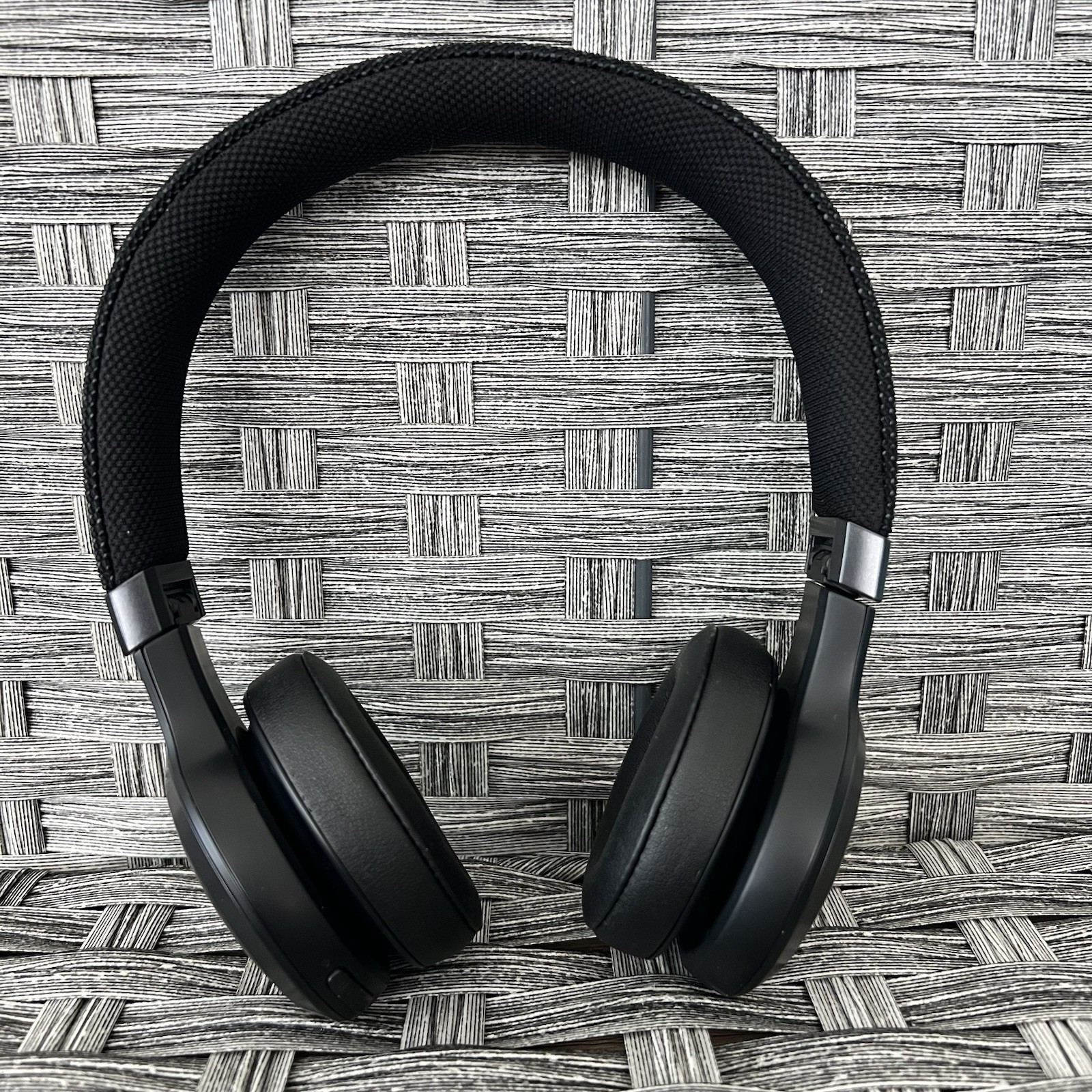 JBL Live 460NC Wireless On-Ear Noise Cancelling Headphones – Black Very Good
