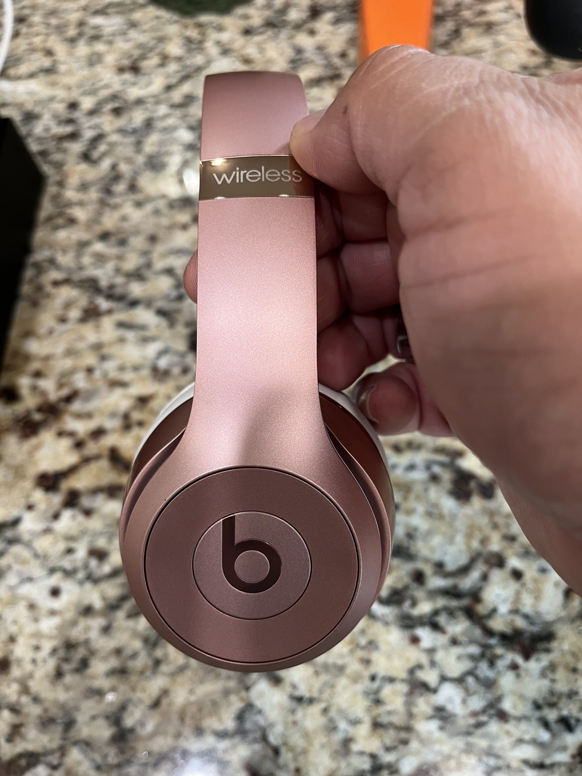 Beats by Dr. Dre Beats Solo3 Wireless On-Ear Headphones – Rose Gold