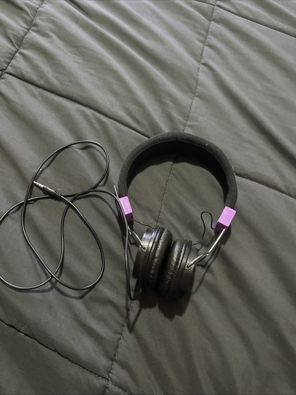 Purple and Black Jack Headphones Retro Vintage Style Wired Headphones
