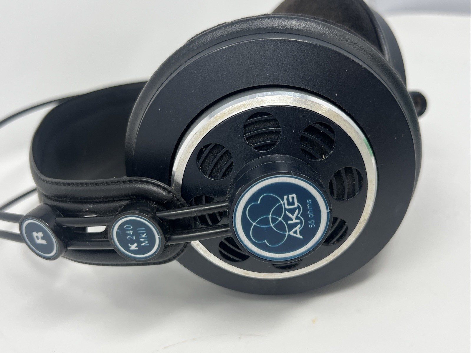 AKG K240 MKII Over the Ear Headphones Studio Headphones Audiophile Tested