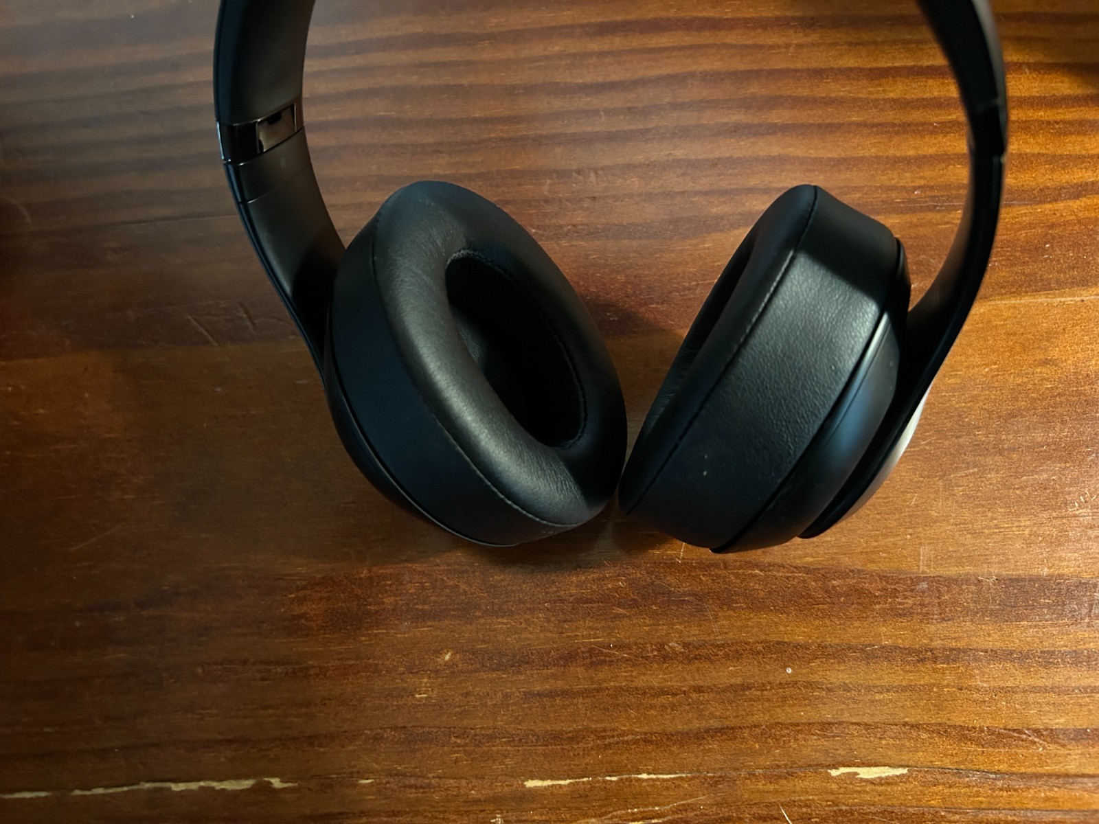 Beats by Dr. Dre Studio3 Over the Ear Wireless Headphones – Black