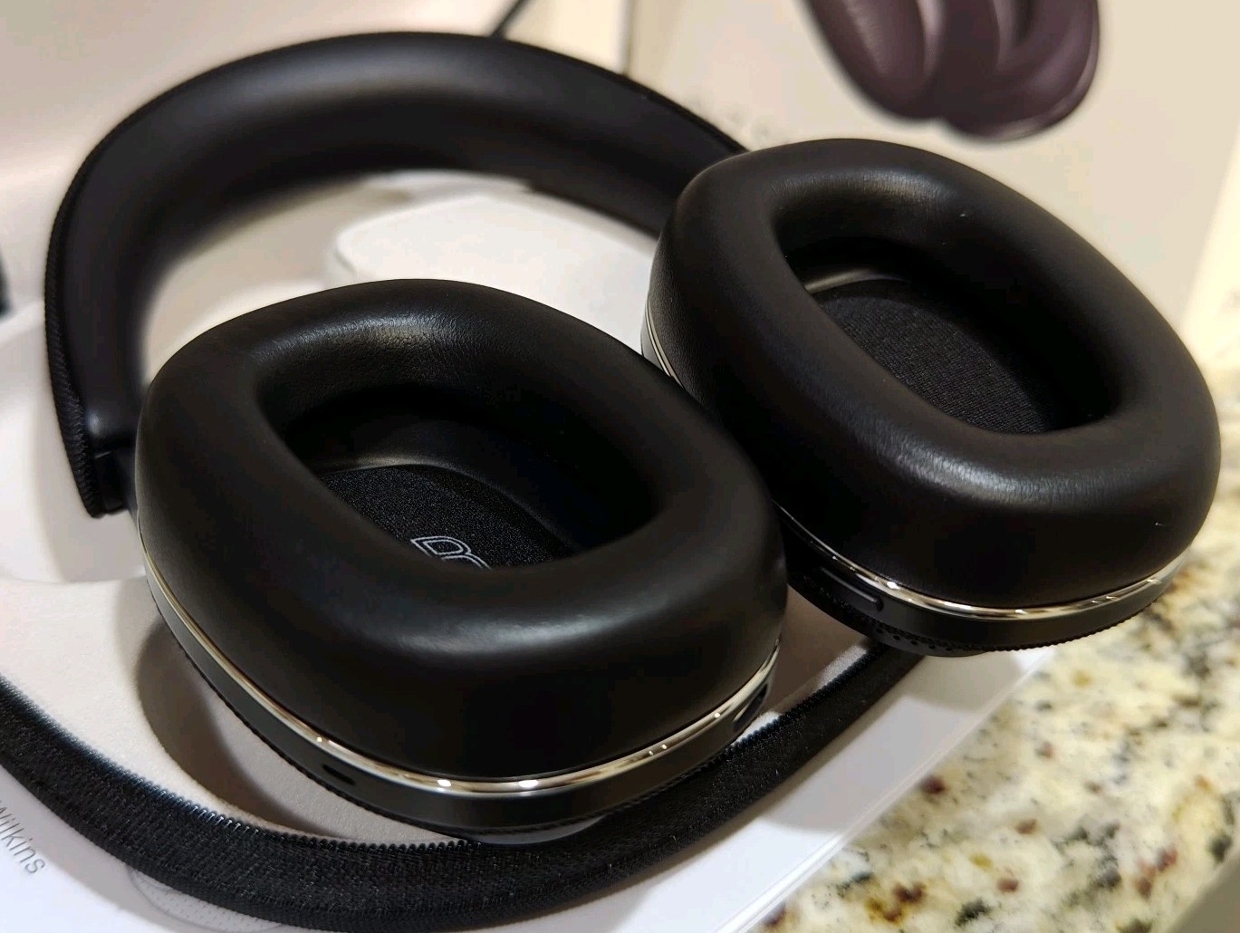 NewOpen Bowers & Wilkins Px7 S2 Over-Ear Headphones – Advanced Noise