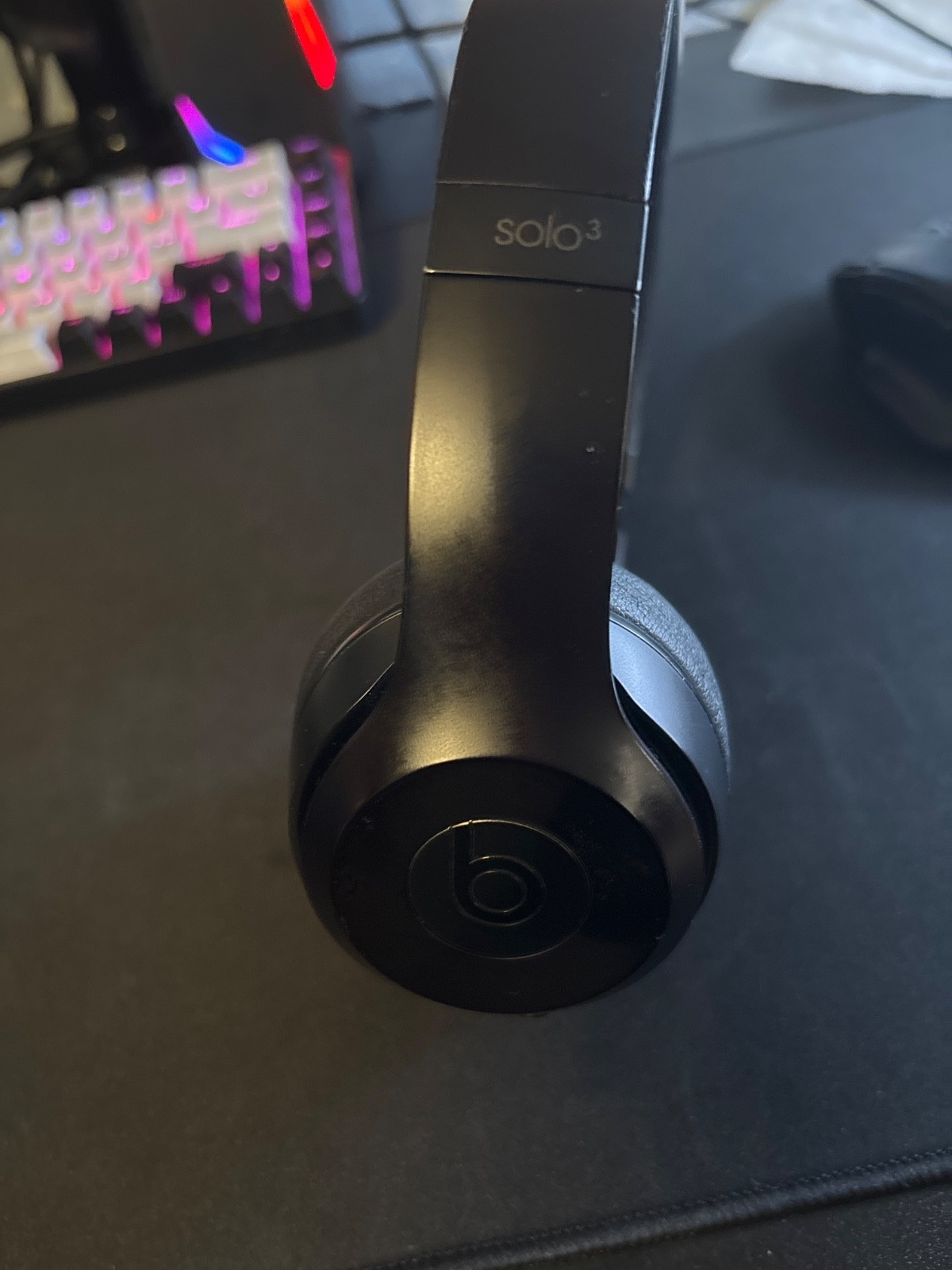 Beats by Dr. Dre Solo3 Over the Ear Headphone – Gloss Black