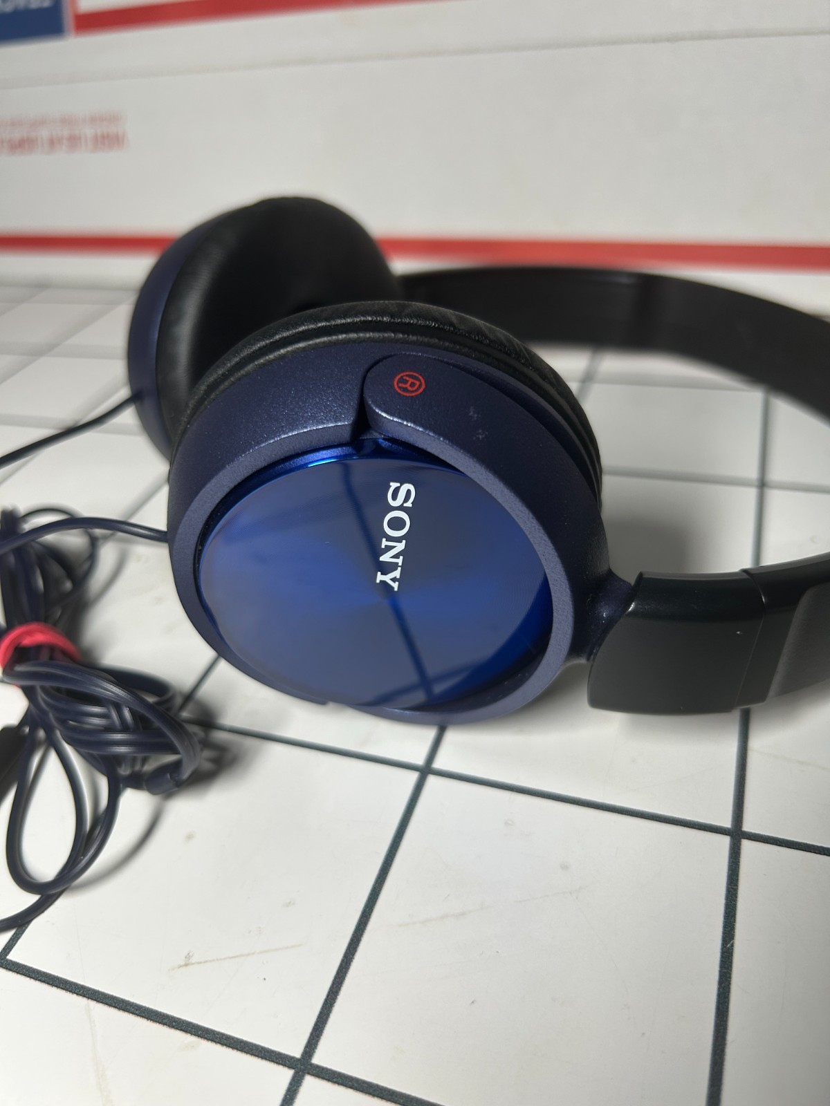 Sony On-the-Ear Wired Built In Mic Headphones- Blue (MDR-ZX310APLZ) Tested Works