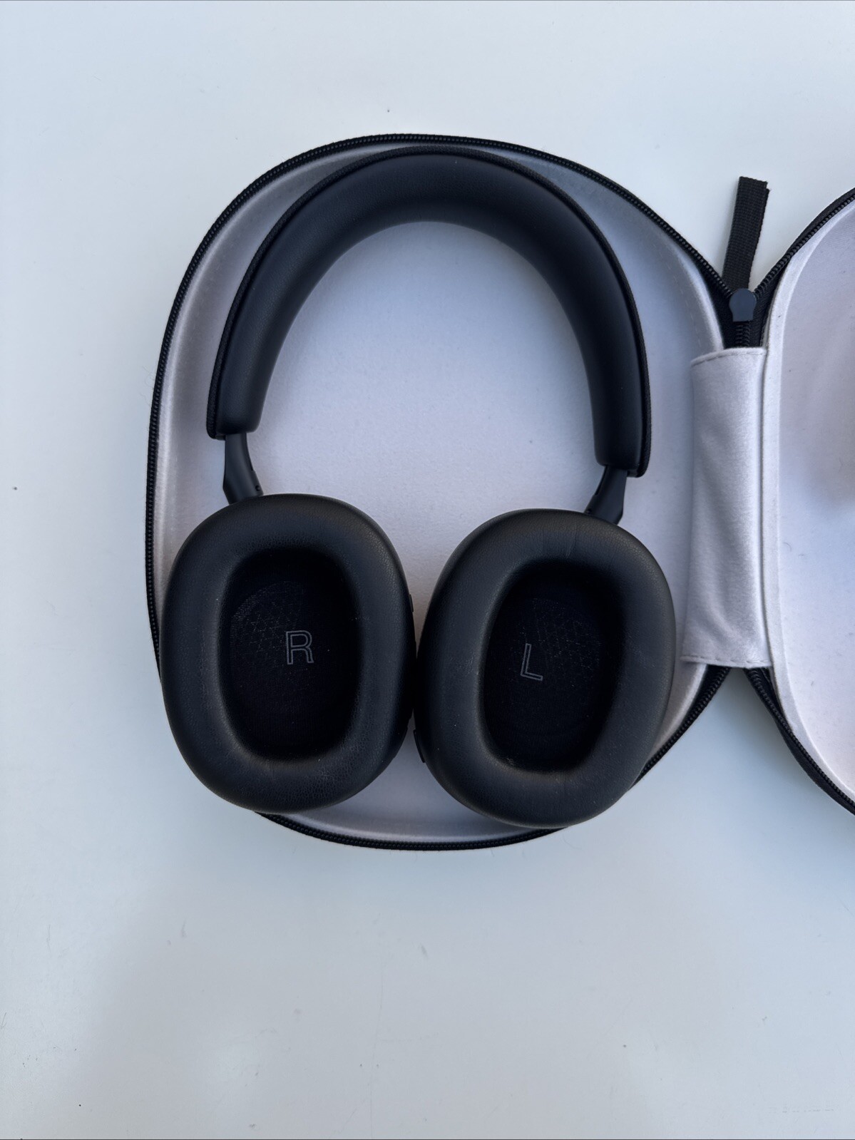 Bowers & Wilkins Px7 S2e Headphones | Black | NEW SEALED