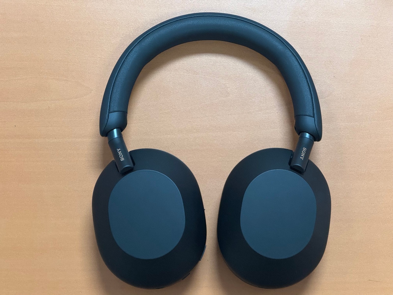 Sony Wireless NC Over The Ear Bluetooth Headphones WH-1000XM5 / YY2954 **MINT**