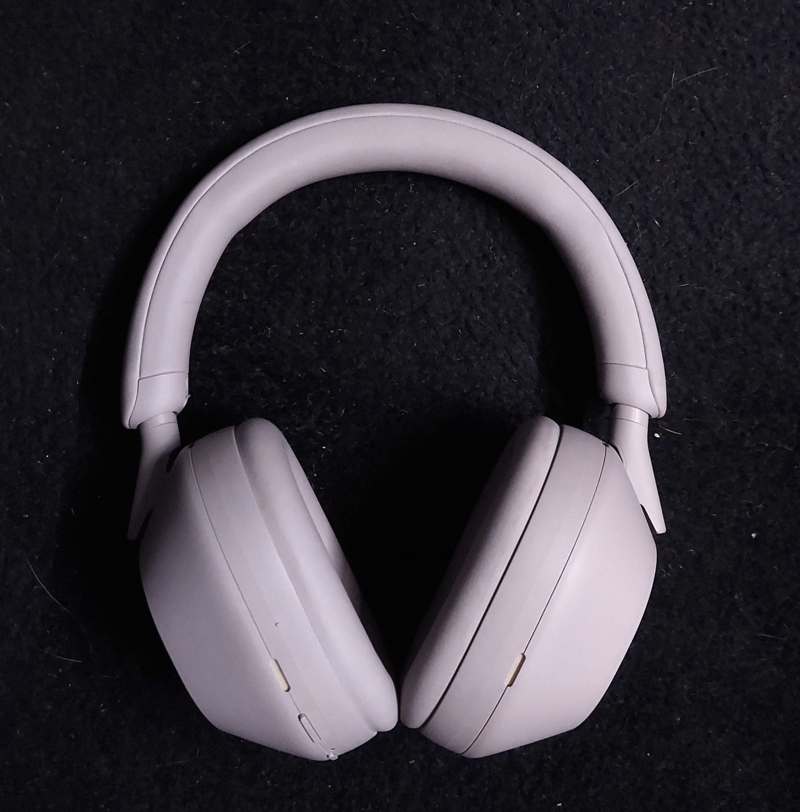 Sony – WH1000XM5 Wireless Noise-Canceling Over-the-Ear Headphones – Smoky Pink