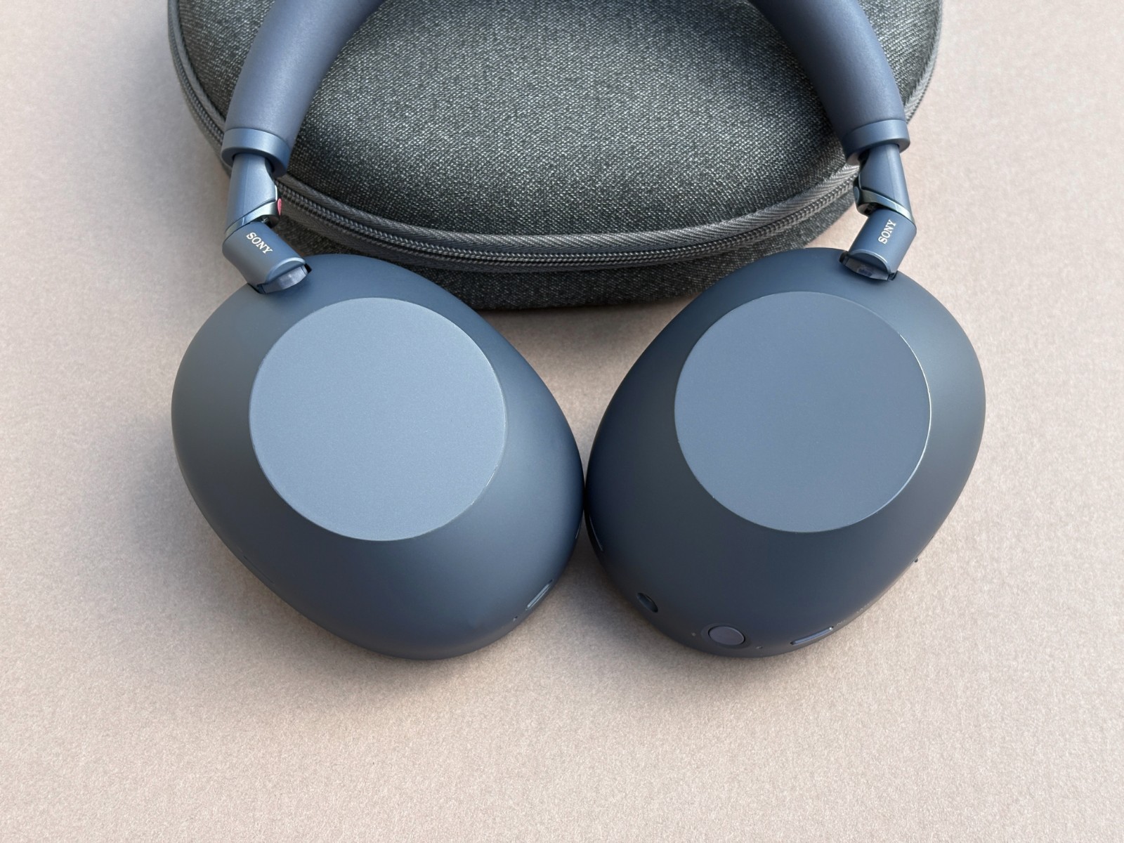 Sony WH-1000XM6 Wireless Noise Canceling Headphones COMPATIBLE CASE – Blue #E